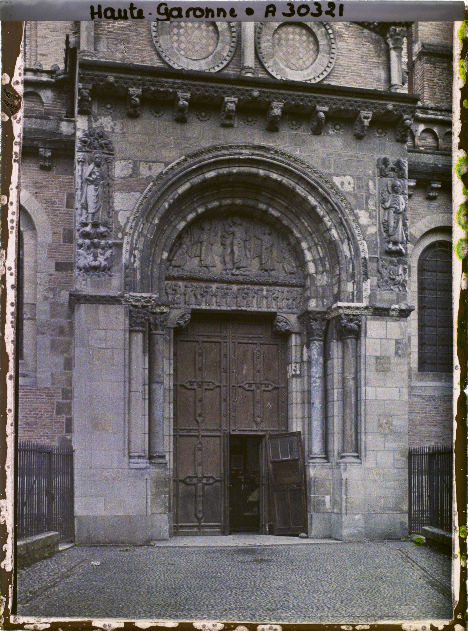 Image représentant La porte Miègeville de la basilique Saint-Sernin