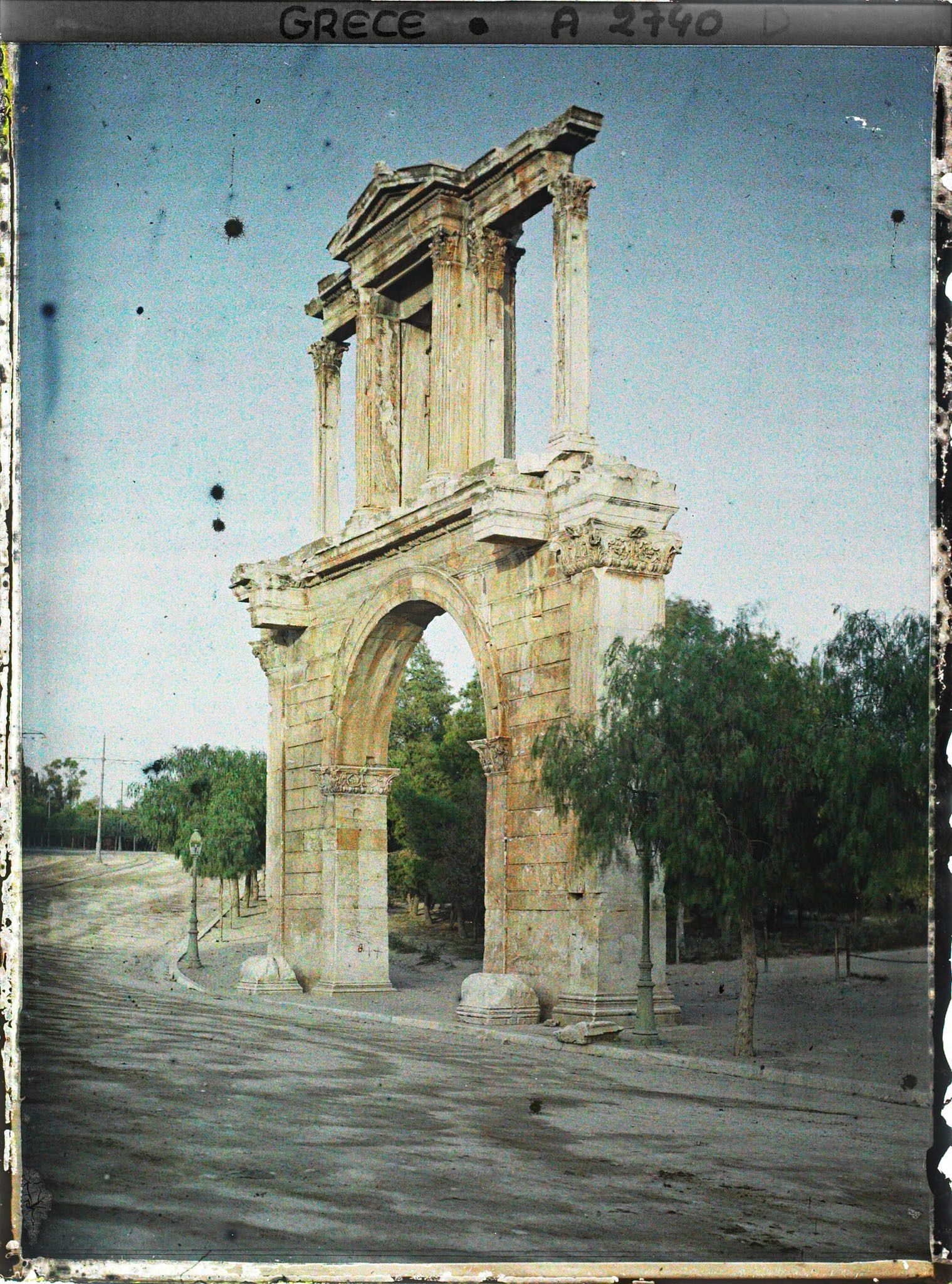 Image représentant La porte d'Hadrien