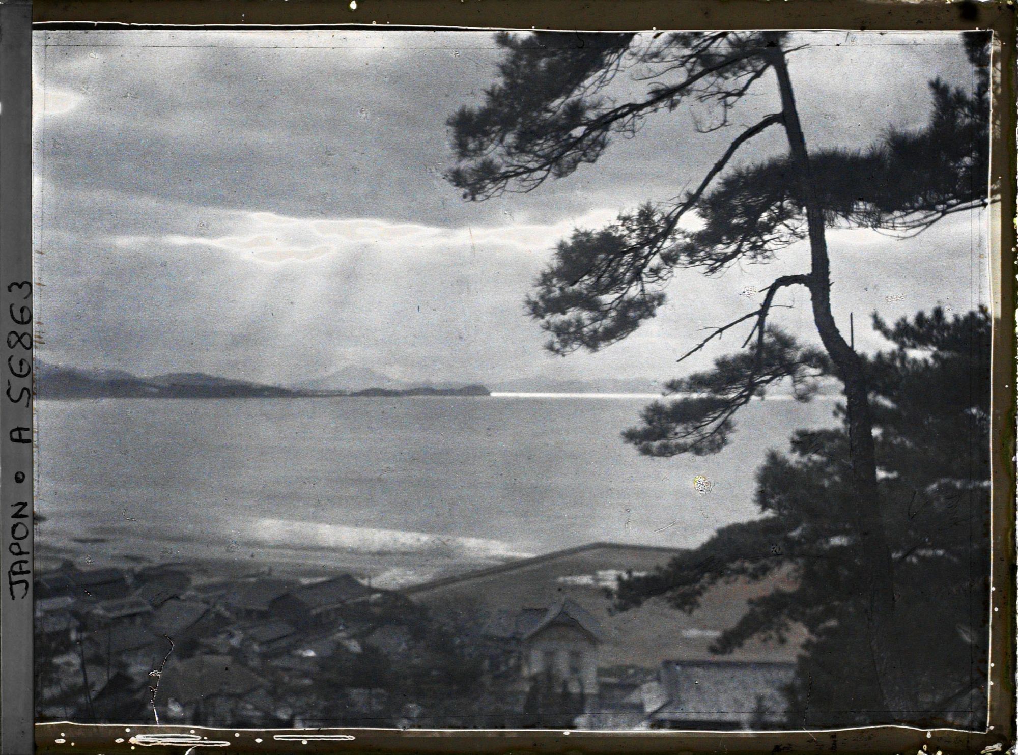 Image représentant La baie de Hakata au crépuscule