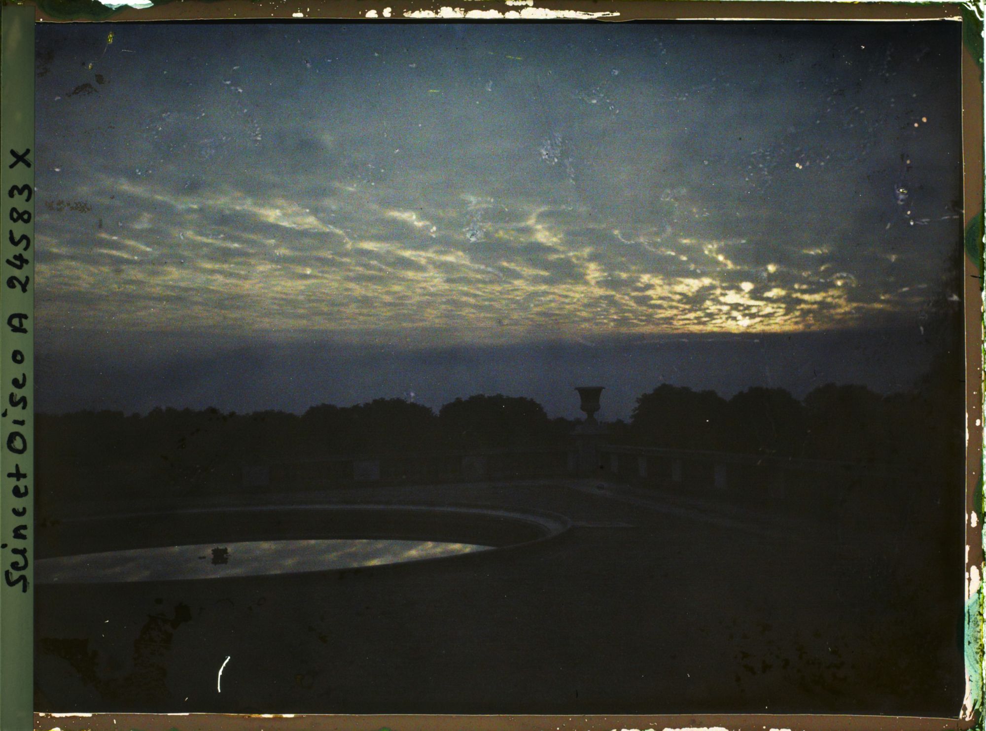 Image représentant Lever de soleil dans le parc