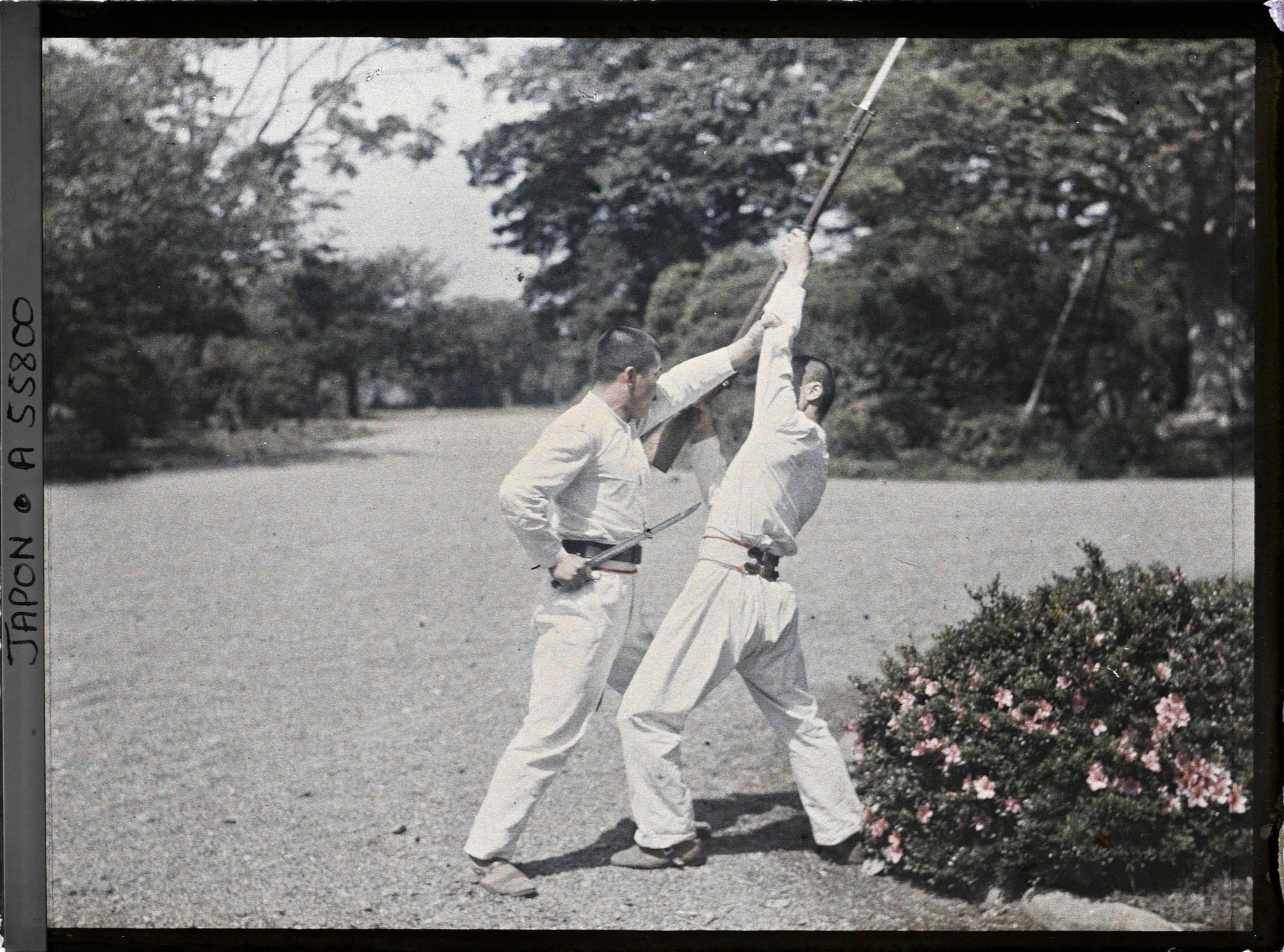 Image représentant Ecole de gymnastique militaire, entraînement aux arts martiaux Kendo (escrime japonaise)