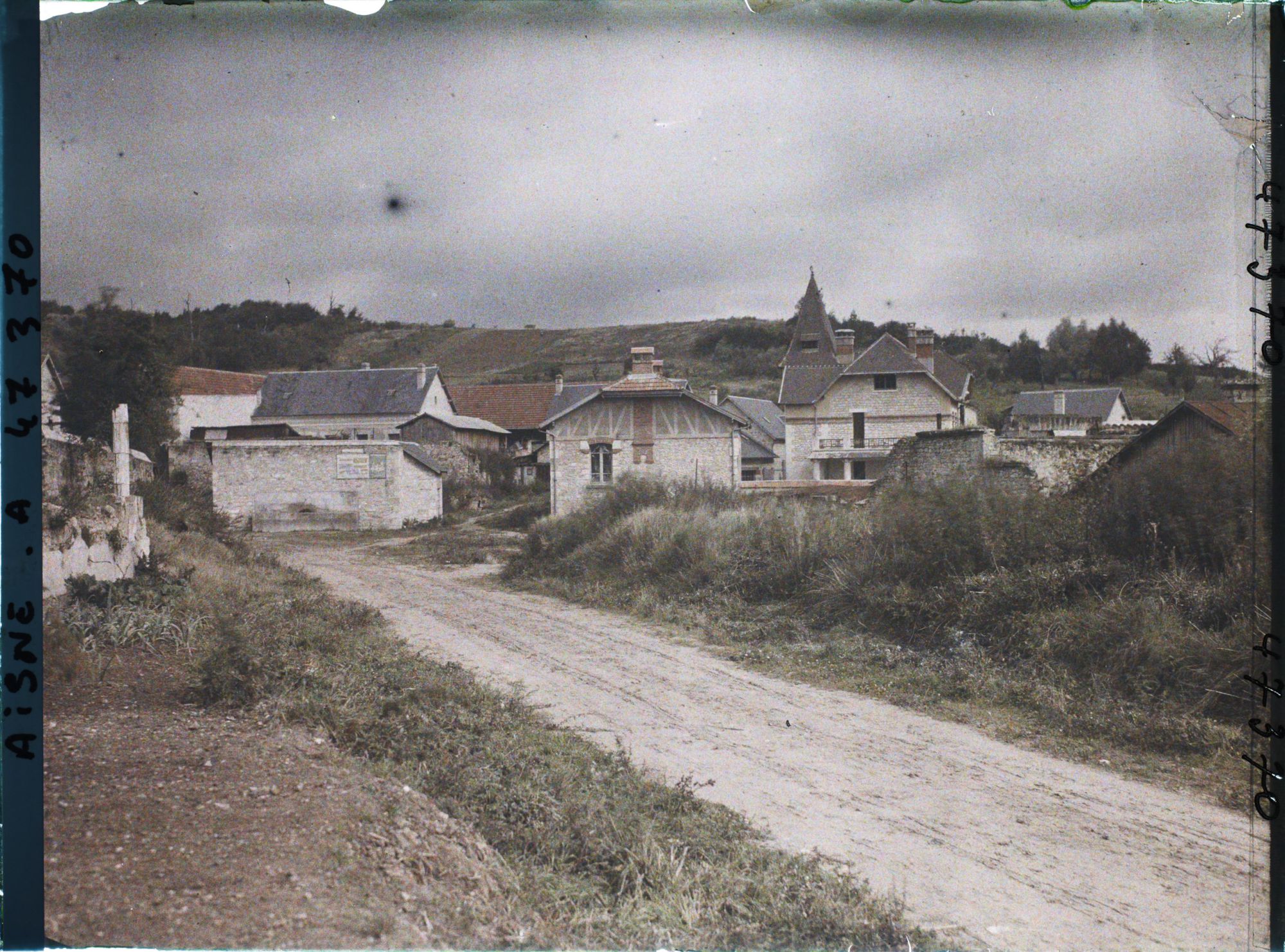 Image représentant France, Soupir, Un coin du Village