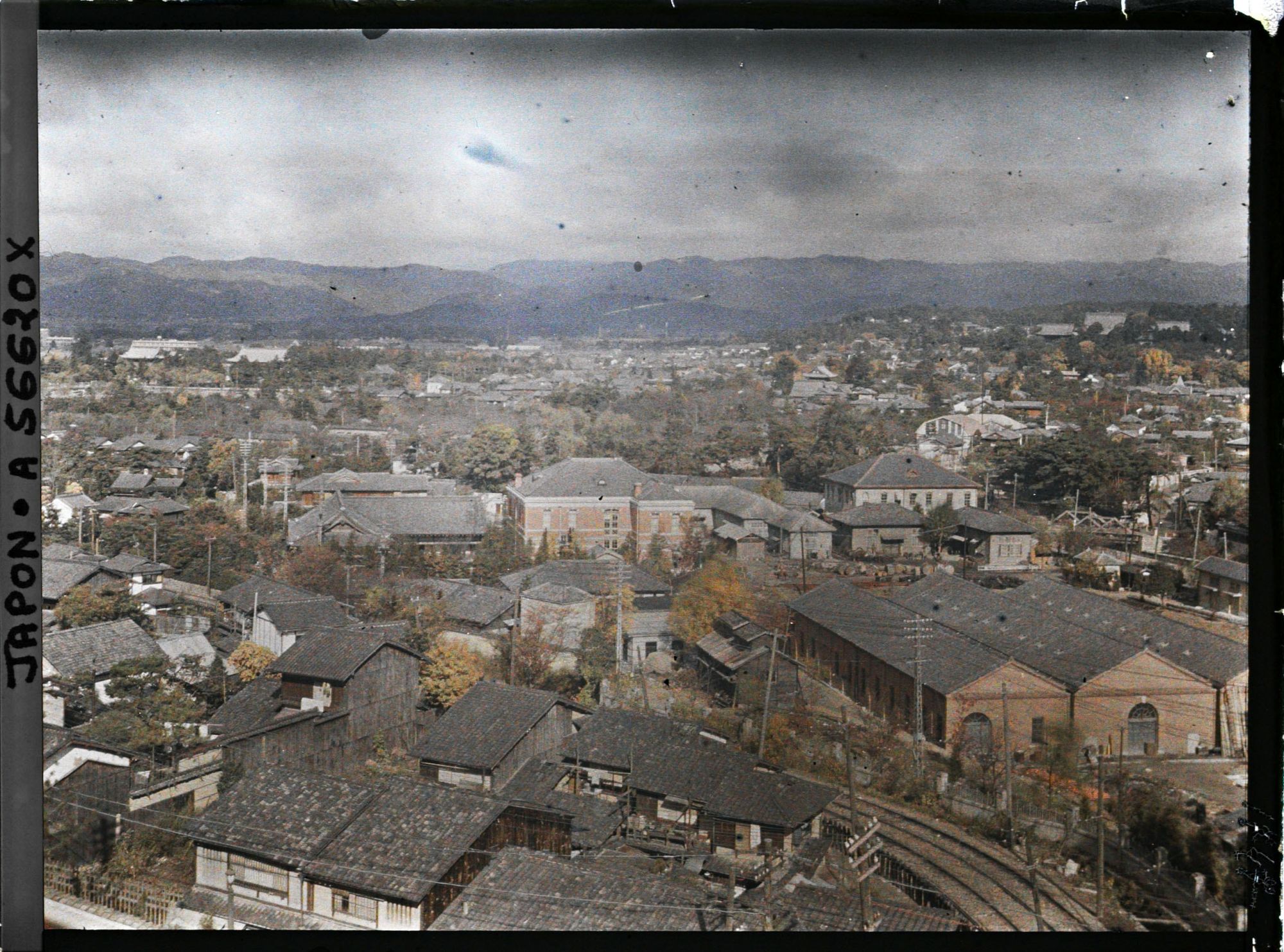 Image représentant Panorama vers les quartiers ouest de la ville depuis la terrasse de l'hôtel Miyako