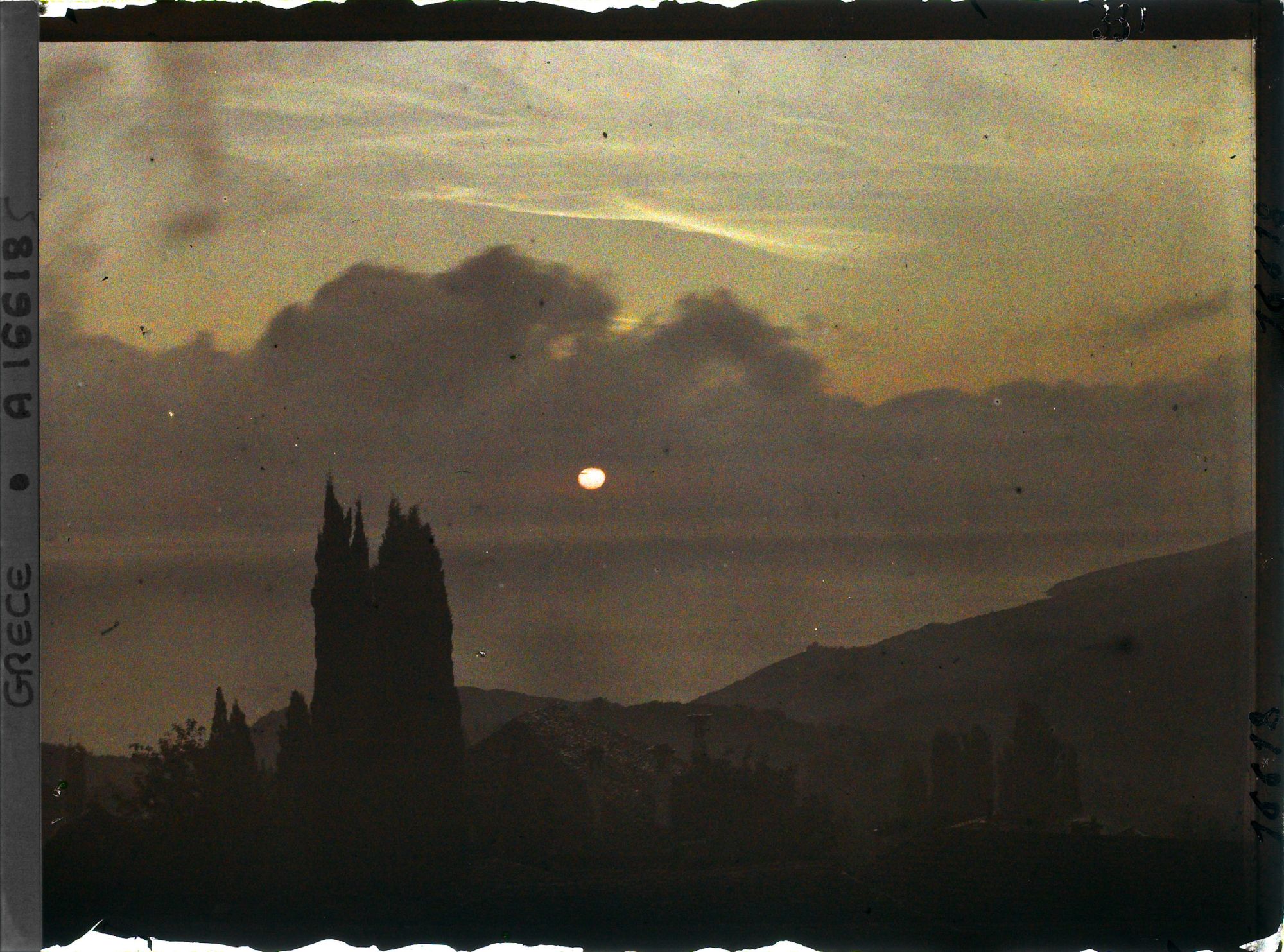 Image représentant Mont Athos, Karyès, Levers de Soleil à Karyès