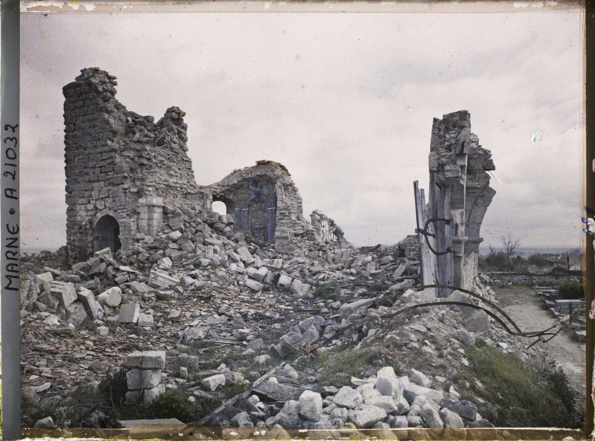 Image représentant France, Brimont, Ruines de l'Eglise
