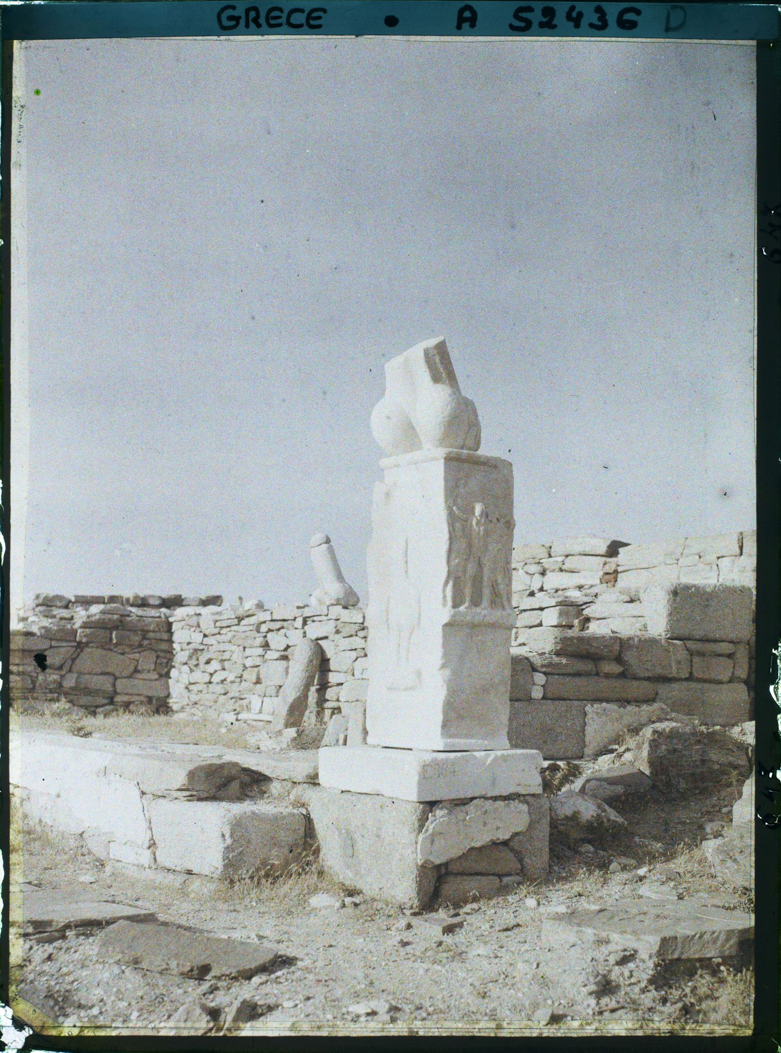 Image représentant Ex - Voto à Dionysos