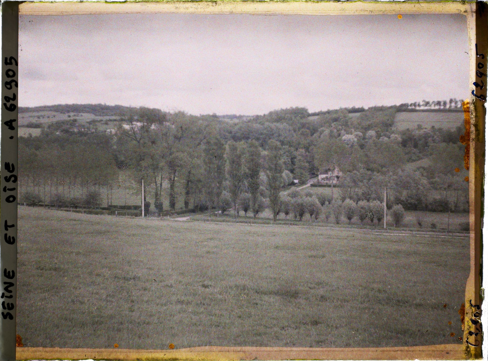 Image représentant Ile de France, Meulan, Arbres et prairies