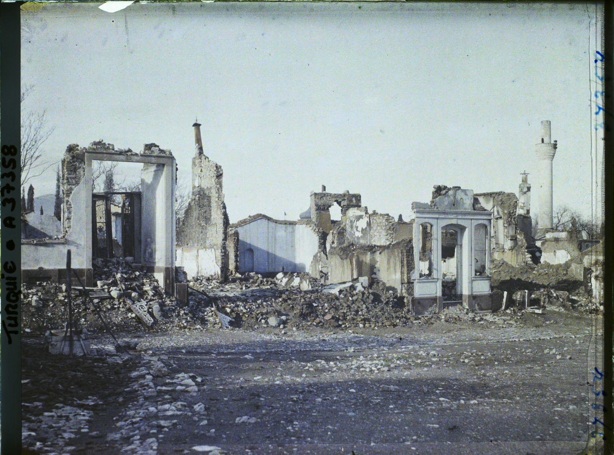 Image représentant Turquie, Magnesie, Ruines du Centre de la Ville