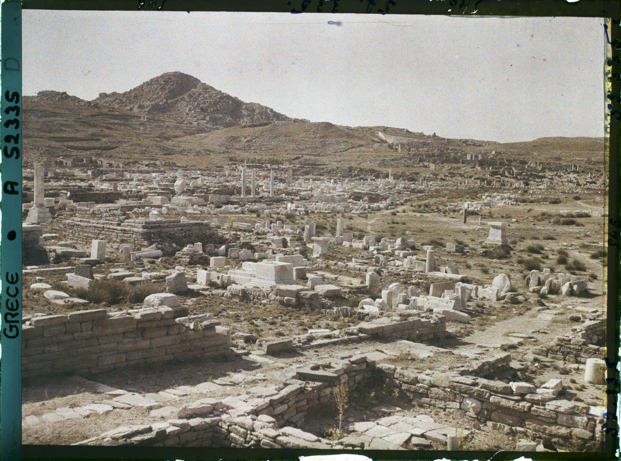 Image représentant Vue d'ensemble prise au bord de la Mer