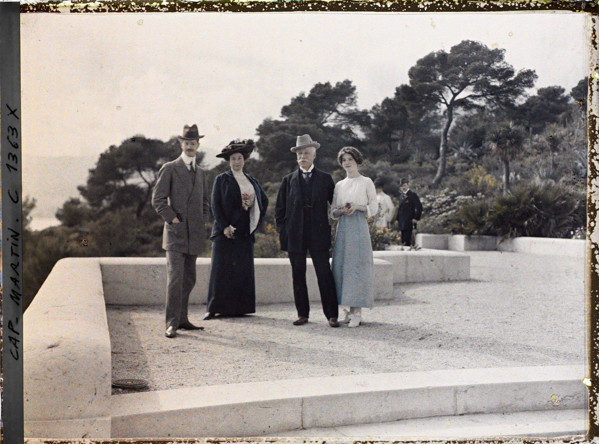 Image représentant La famille von Schoen reçue chez Albert Kahn