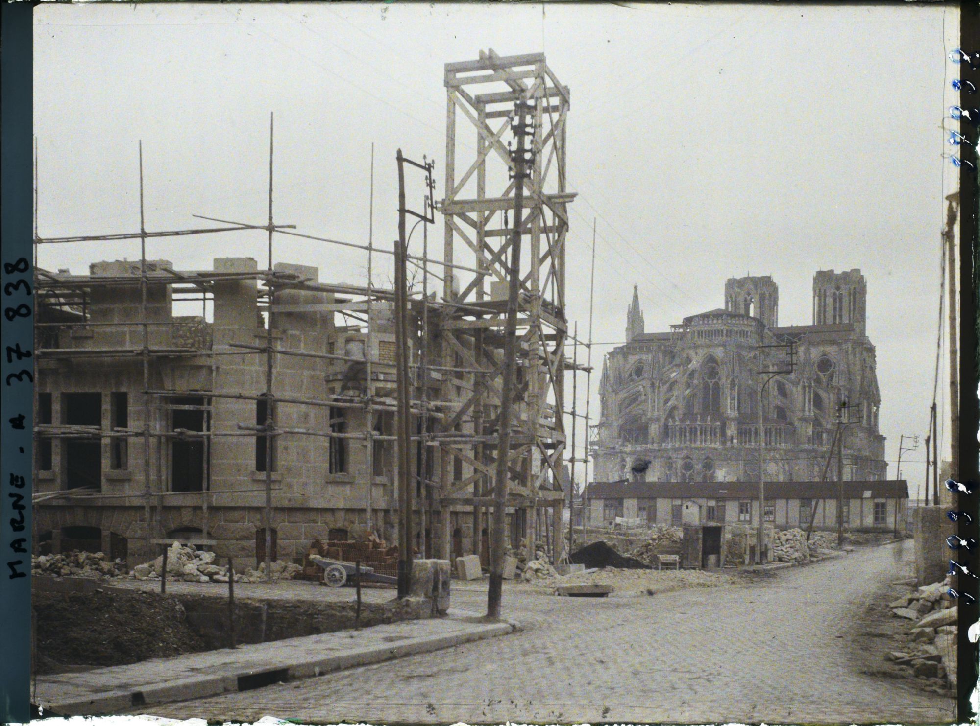 Image représentant France, Reims, Reconstructions vers la Cathédrale