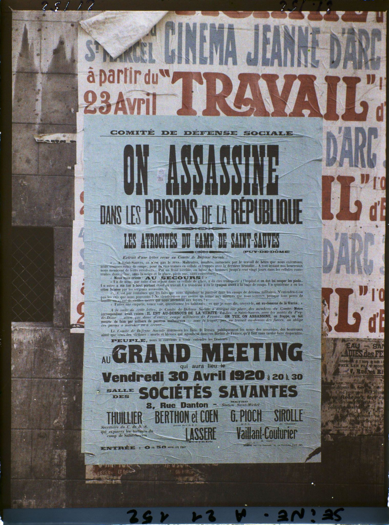 Image représentant Affiche du Comité de défense nationale au sujet du mauvais traitement subi par les prisonniers du camp de Saint-Sauves en Auvergne, Boulevard de la Gare, XIIe arr.