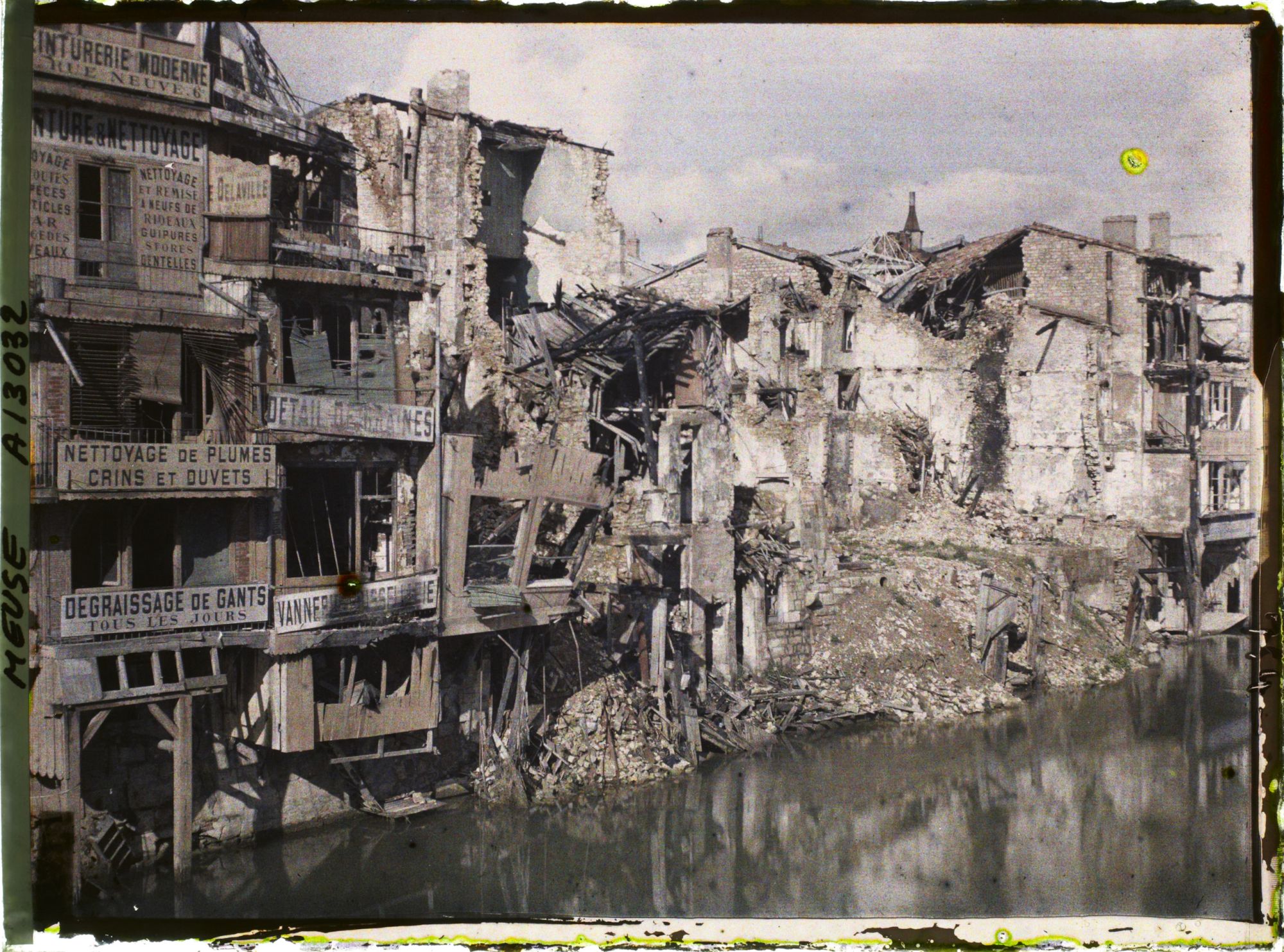 Image représentant France, Verdun, Bords Meuse