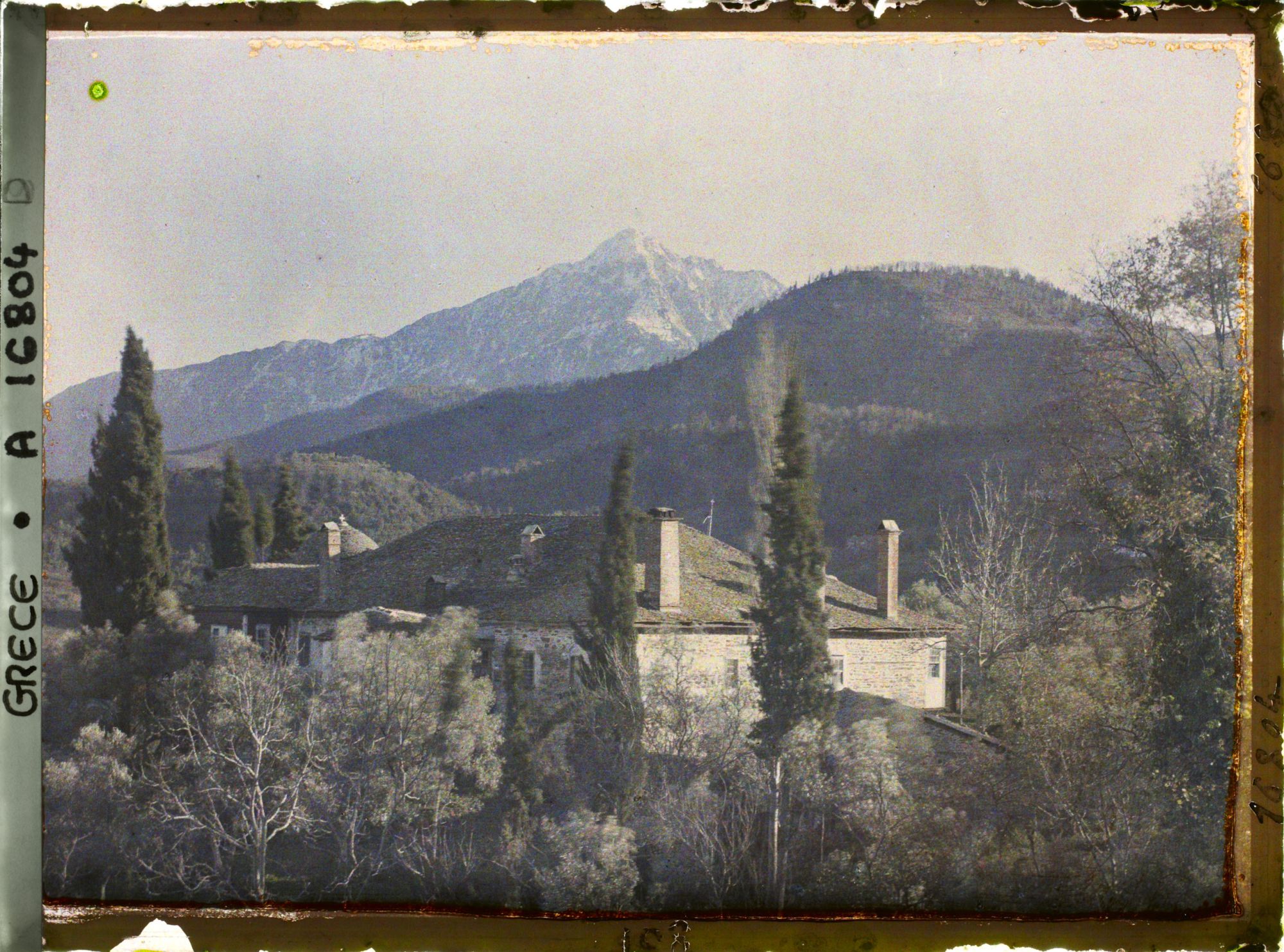 Image représentant Mont Athos, Pantokrator, Une vue sur l'Athos