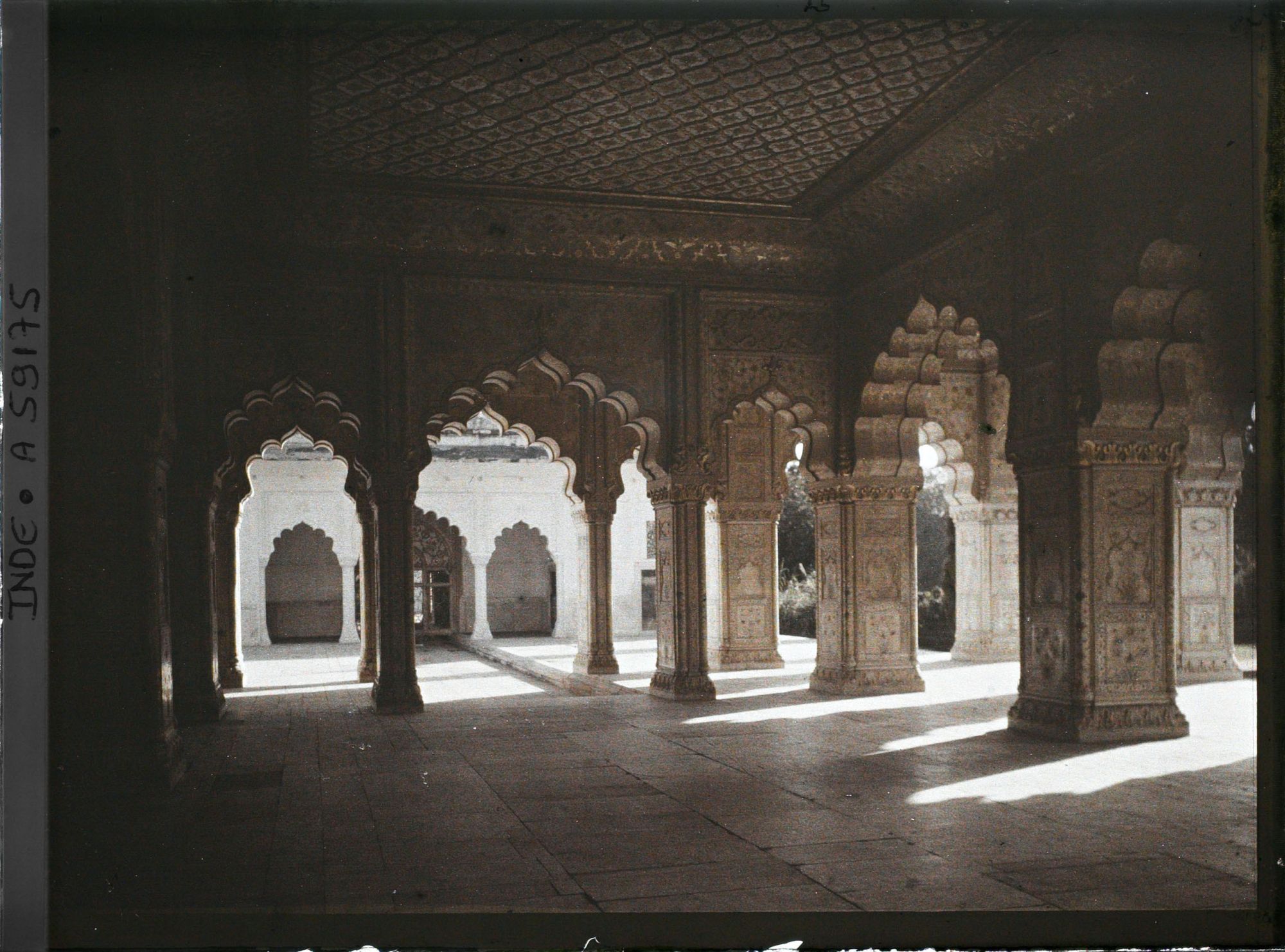 Image représentant Salle des audiences privées (Diwan-i-Khas) dans le fort Rouge (Lal Qila)