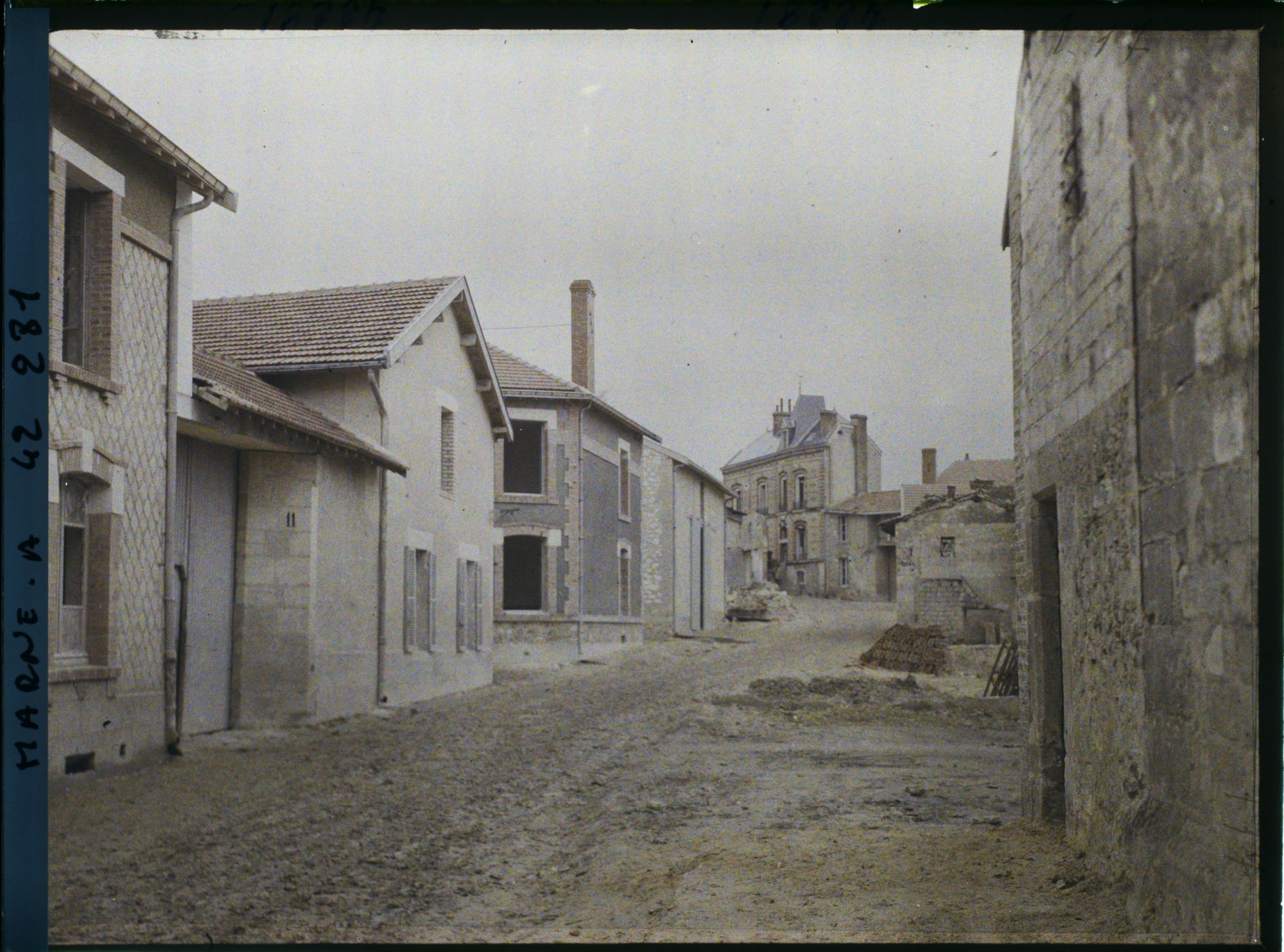 Image représentant France, Nogent l'Abbesse près Reims, La rue principale