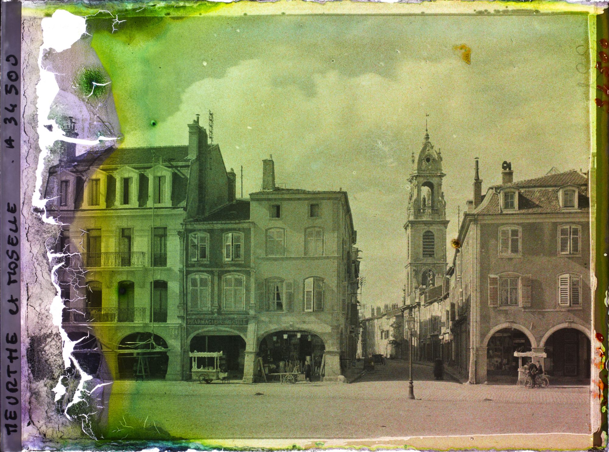 Image représentant France, Pont à Mousson, Rue St Laurent et Place du Roch