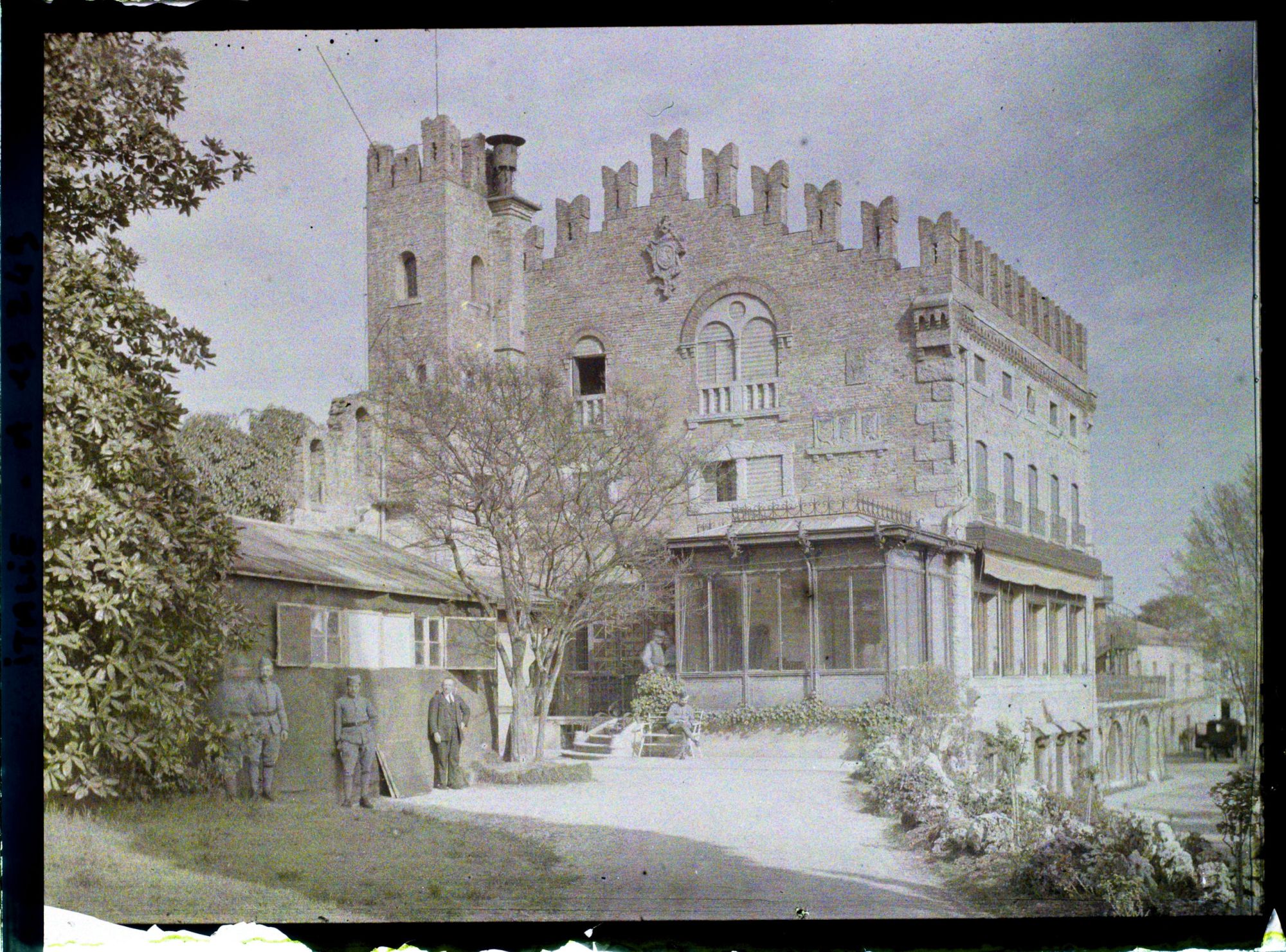 Image représentant Villa Cameroni, résidence du Général commandant les troupes françaises en Italie ?
