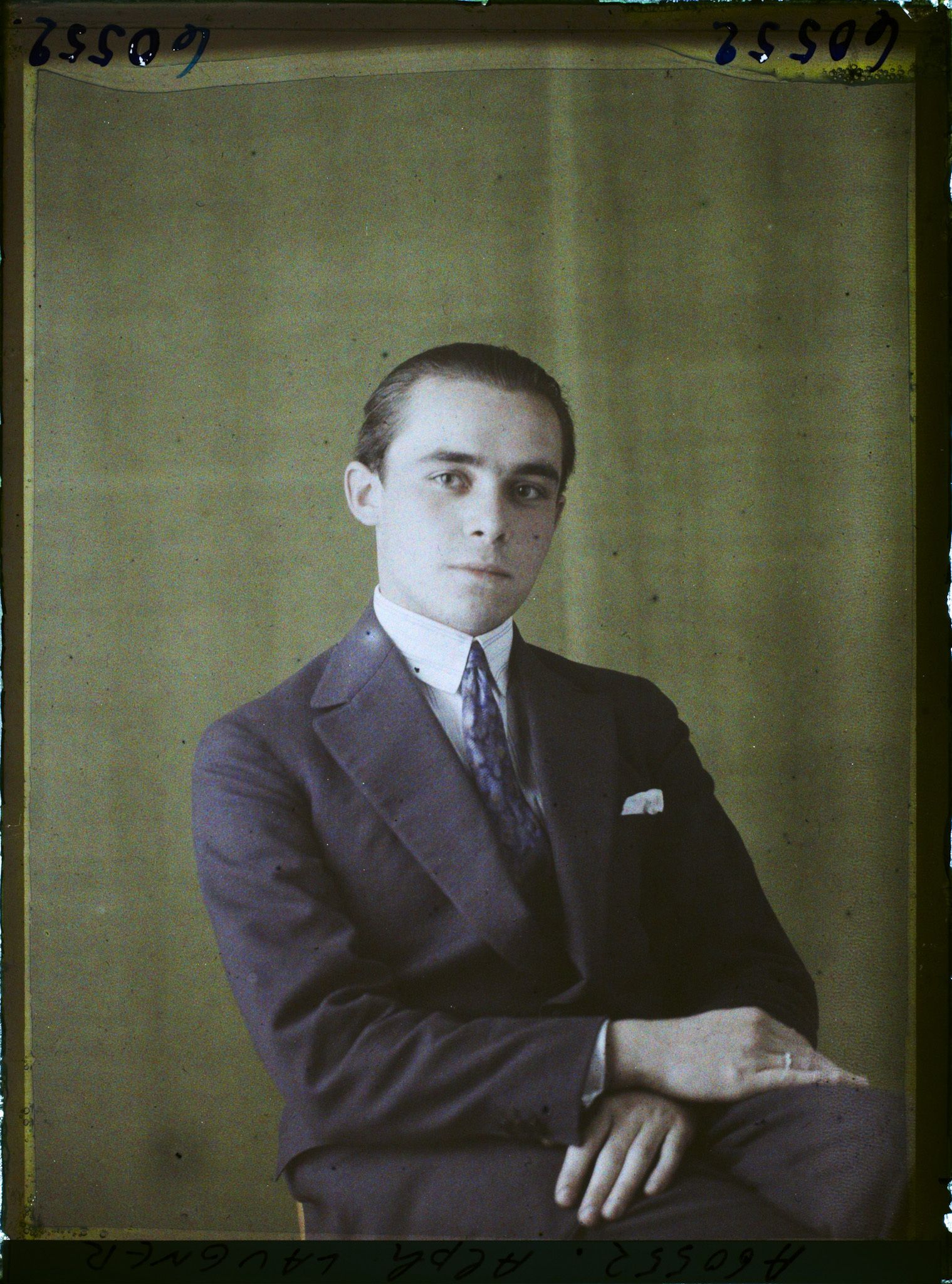 Image représentant https://musee-albert-kahn.s-museum.fr/home/NWQ2OTAwYzNmYjZlZTk1ZWQwODJmMjY4L2dlbmVyaWMtbm90aWNlLXRhYi9hdXRob3JpdHkvNjE3YTc5ZjVjZjhiODk2OGIzMzM3ZDIx/5d6900c3fb6ee95ed082f268/generic-notice-tab/authority/617a79ebcf8b8968b333712f Monsieur Alphonse Laugner