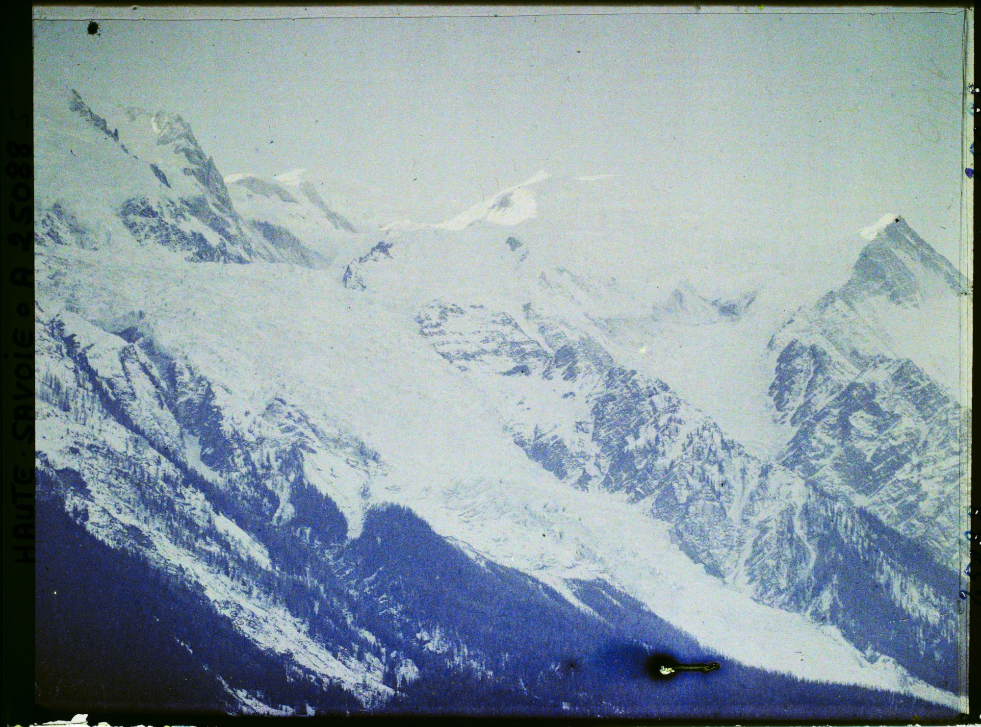 Image représentant France Les Alpes, Vallée de Chamonix. Lever de Soleil s/ le Mt Blanc, le Dome et l'aiguille du Goûter (8hres)