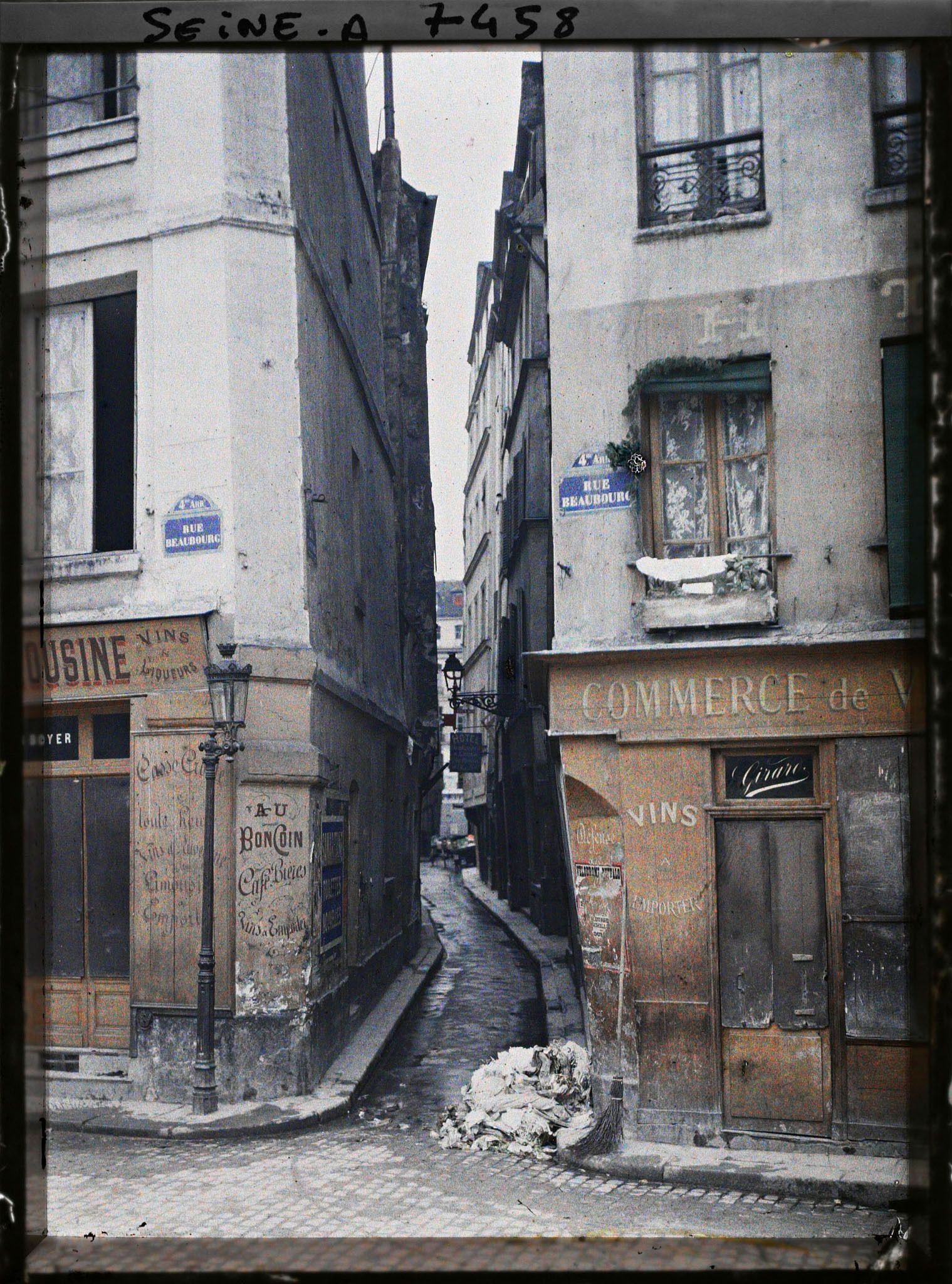 Image représentant Le croisement de la rue de Venise et de la rue Beaubourg