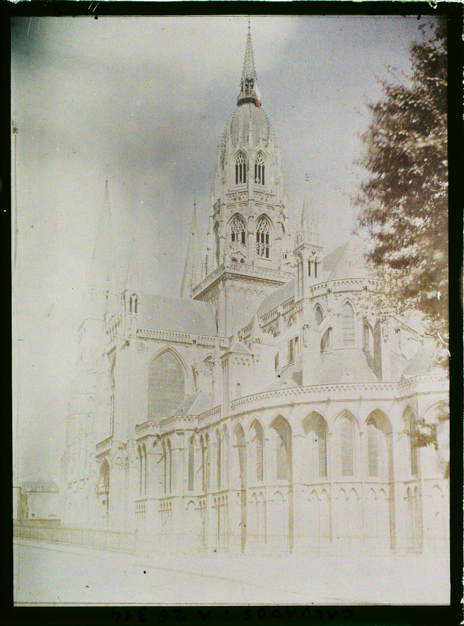 Image représentant La cathédrale Notre-Dame de Bayeux
