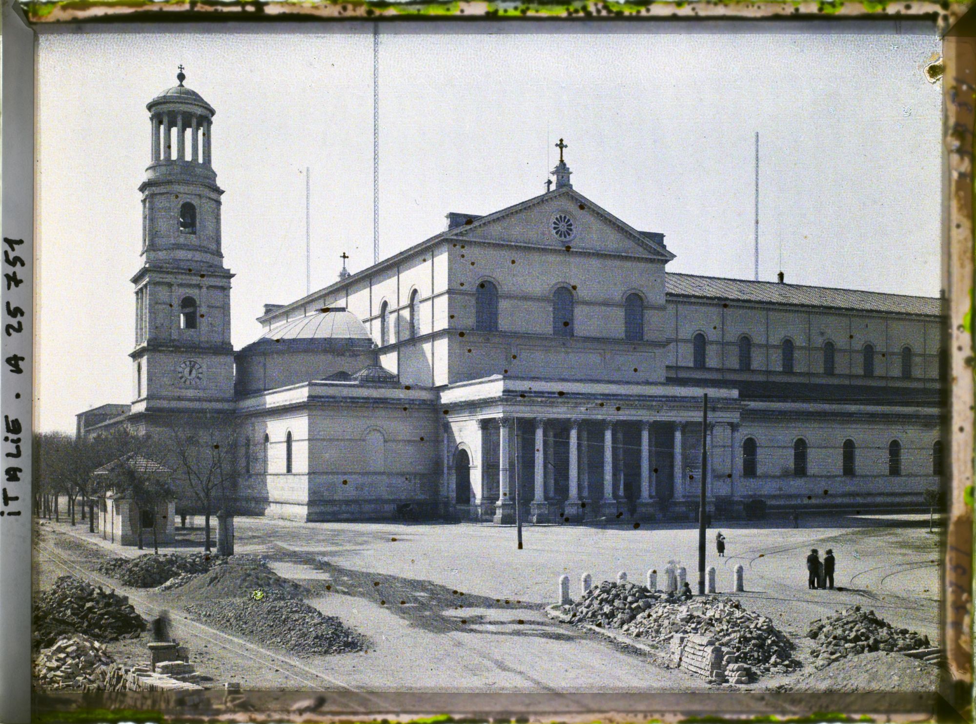 Image représentant Vue d'ensemble de la basilique Saint-Paul-hors-les Murs