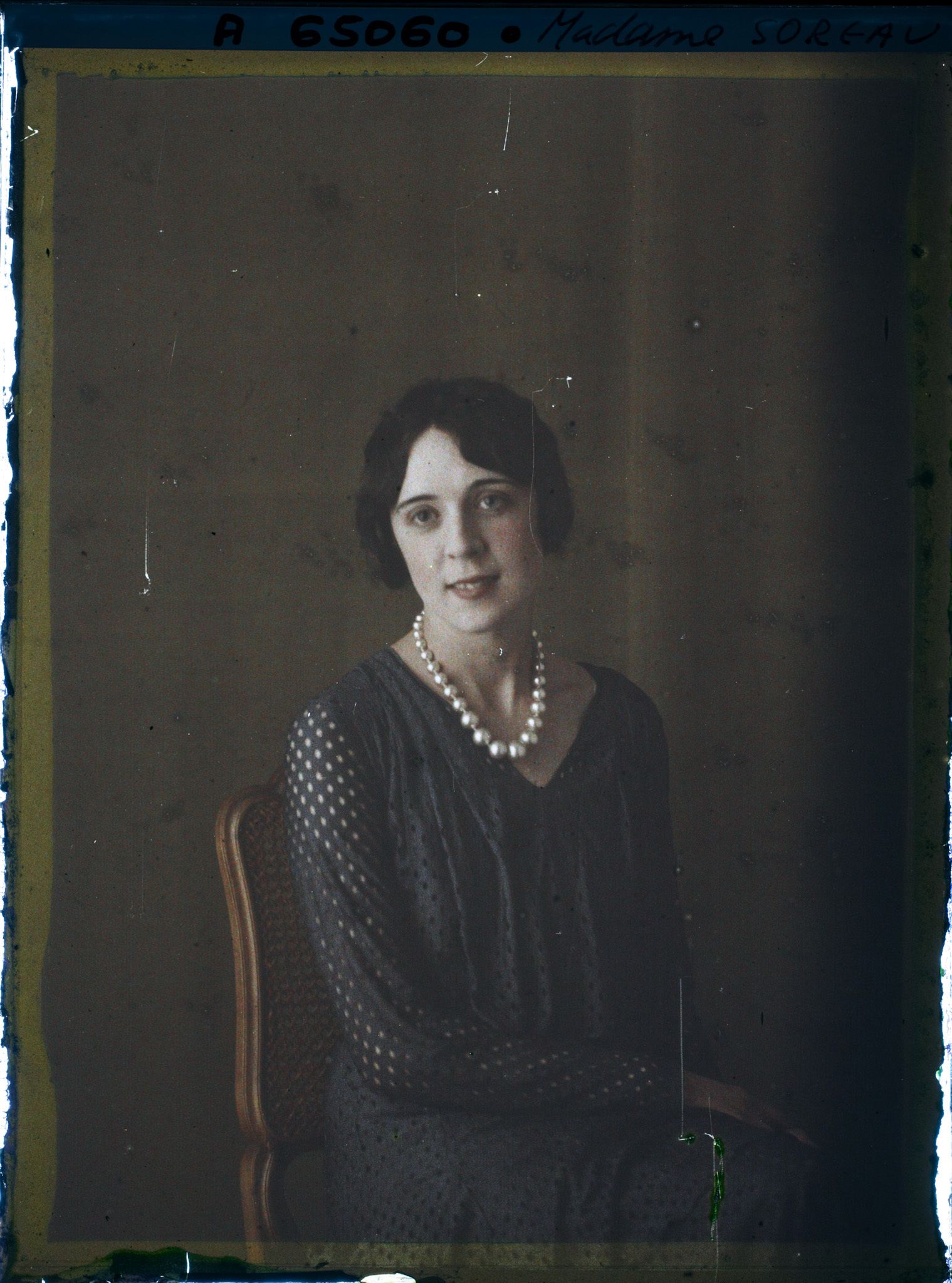 Image représentant https://musee-albert-kahn.s-museum.fr/home/NWQ2OTAwYzNmYjZlZTk1ZWQwODJmMjY4L2dlbmVyaWMtbm90aWNlLXRhYi9hdXRob3JpdHkvNjE3YTc5ZjVjZjhiODk2OGIzMzM3ZDIx/5d6900c3fb6ee95ed082f268/generic-notice-tab/authority/617a79ebcf8b8968b33377f8 Madame Soreau