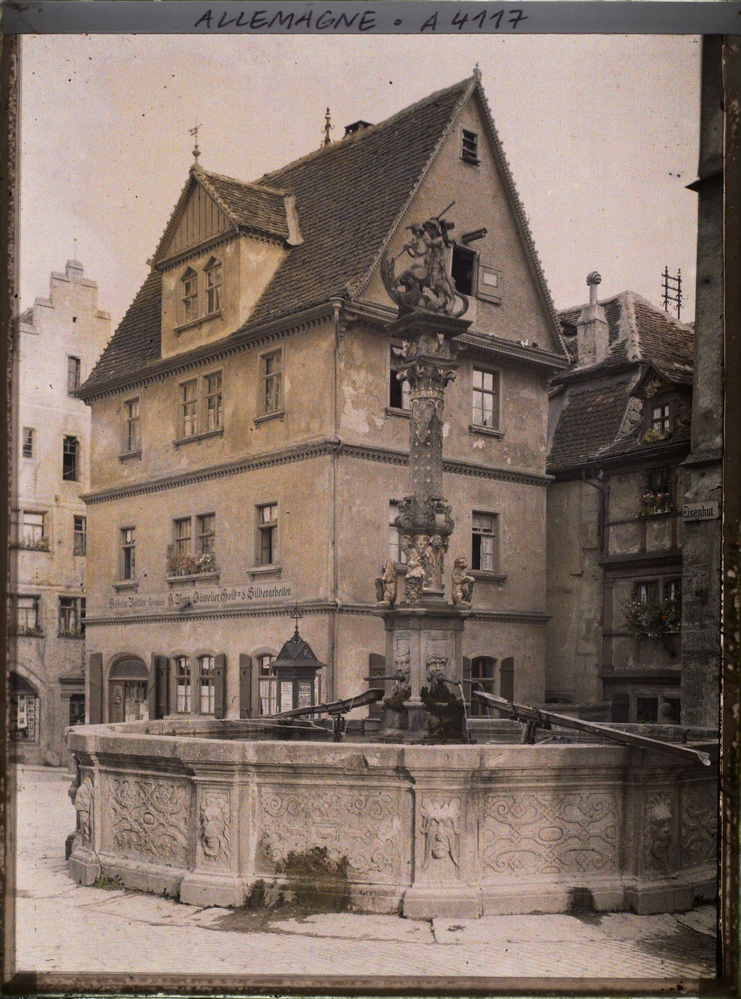 Image représentant Suisse, Rothembourg, Vieille fontaine