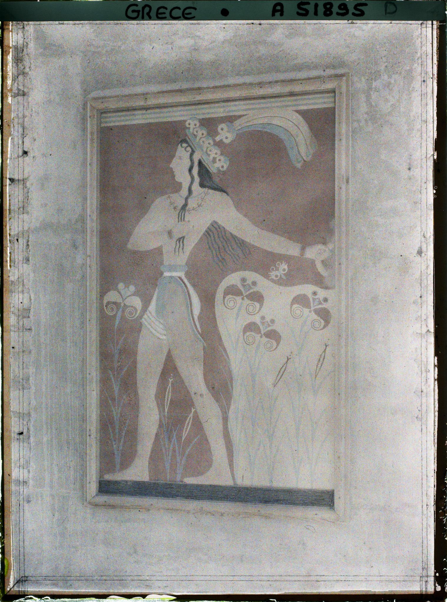 Image représentant Dans le Palais, la fresque du "Prince aux fleurs aux lis" , dans un corridor sur le côté sud de la cour centrale