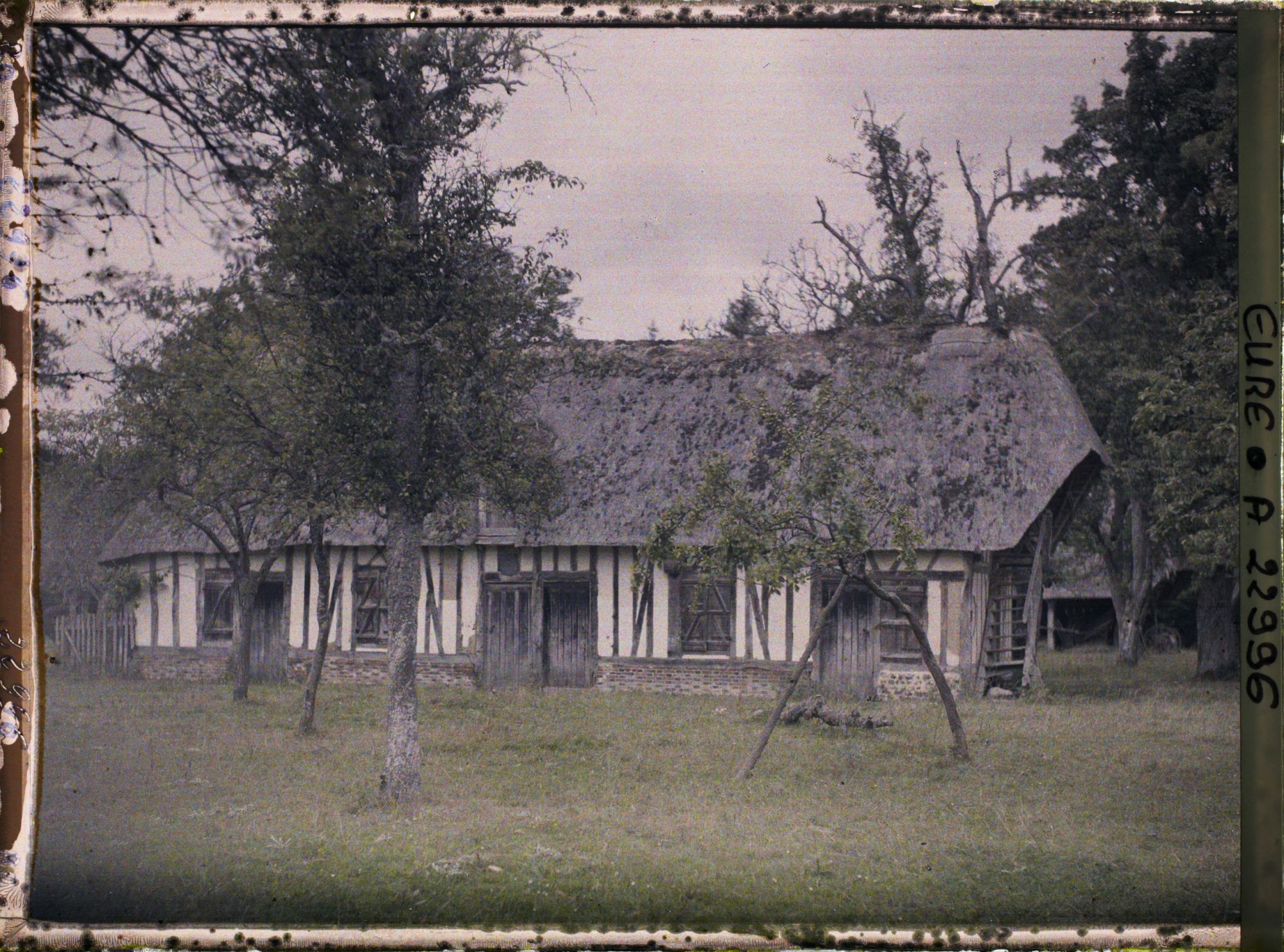 Image représentant Une ferme près de Broglie