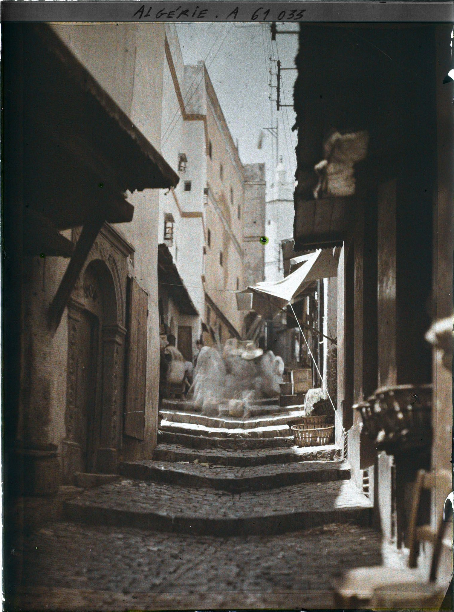 Image représentant Une rue de la Casbah (Ville Haute)