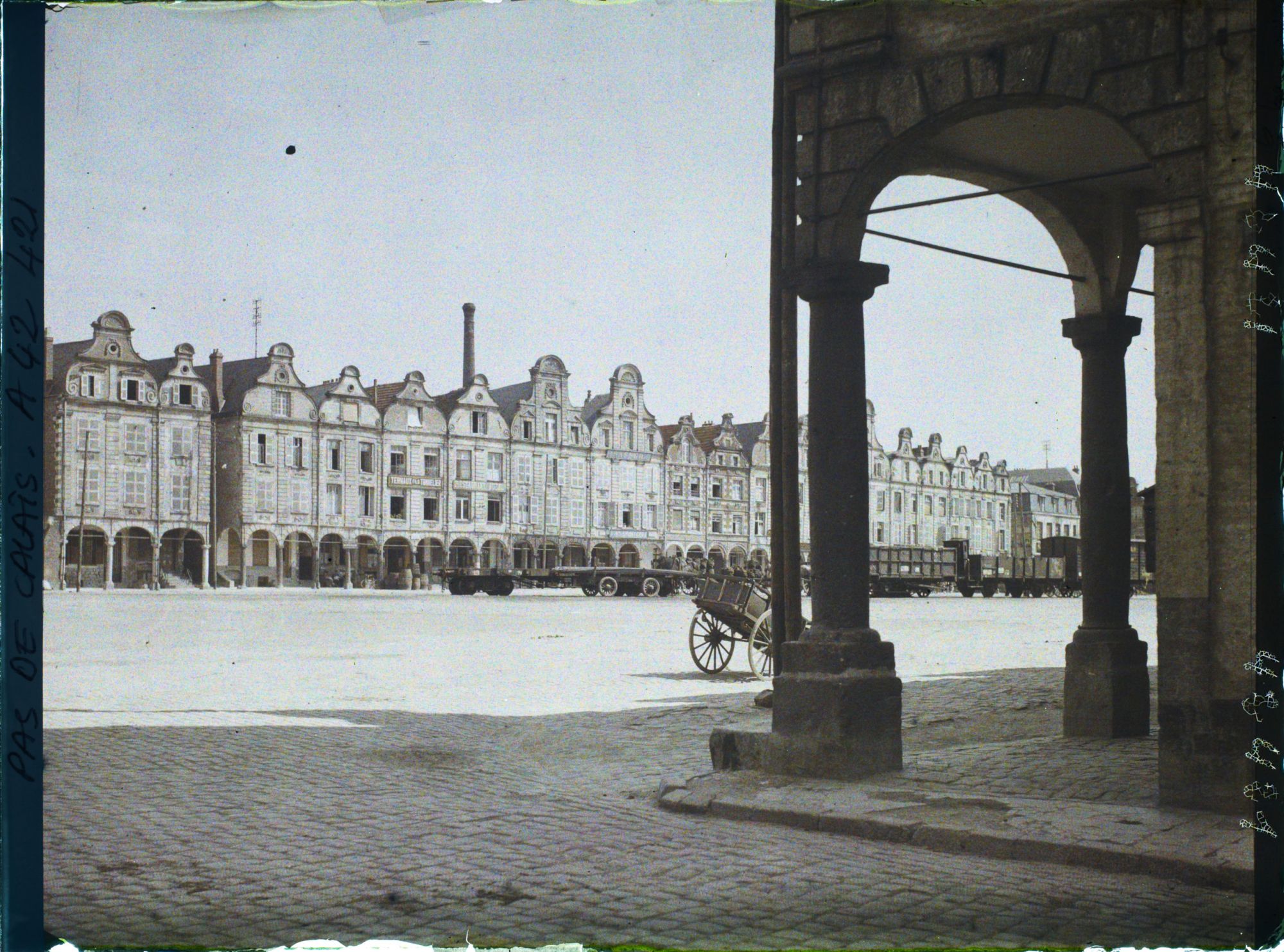 Image représentant France, Arras, Gde Place vers le Nord Est