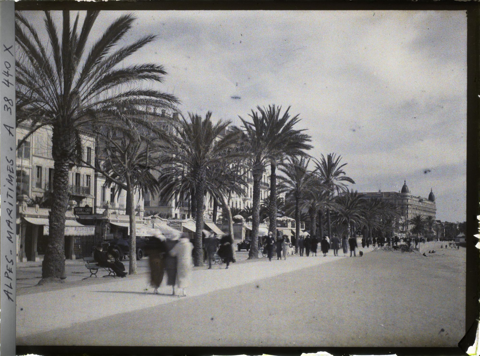 Image représentant La promenade de midi sur la Croisette
