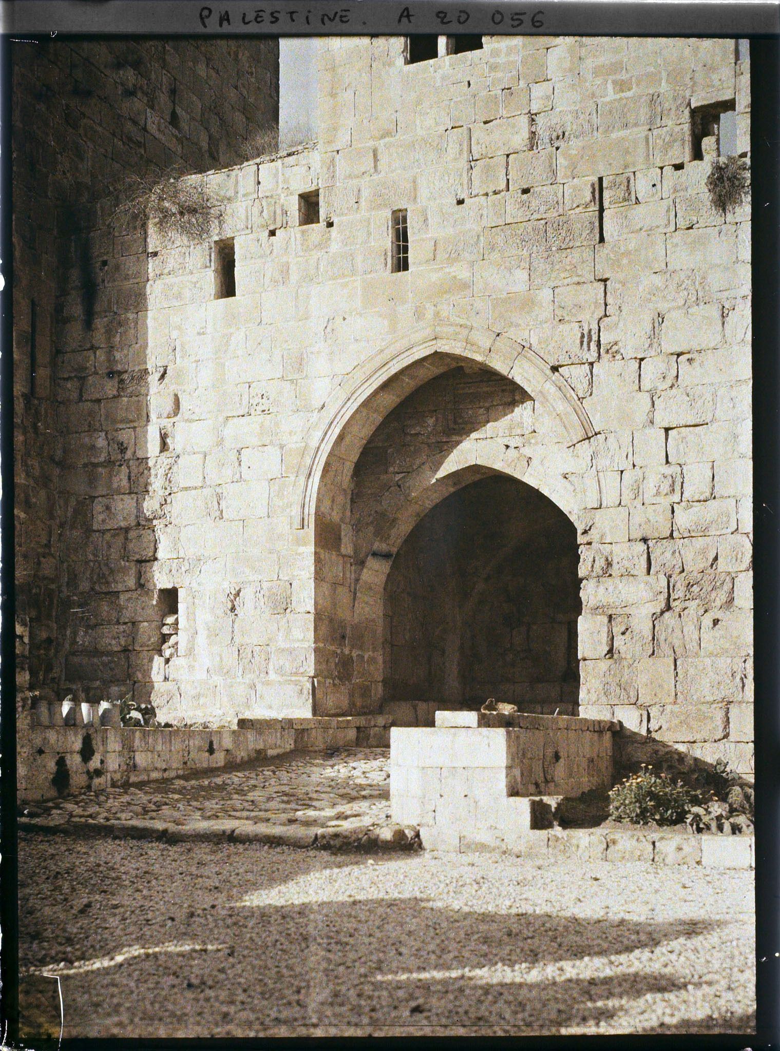 Image représentant Entrée de la citadelle par la Porte de David, dite Porte de Sion