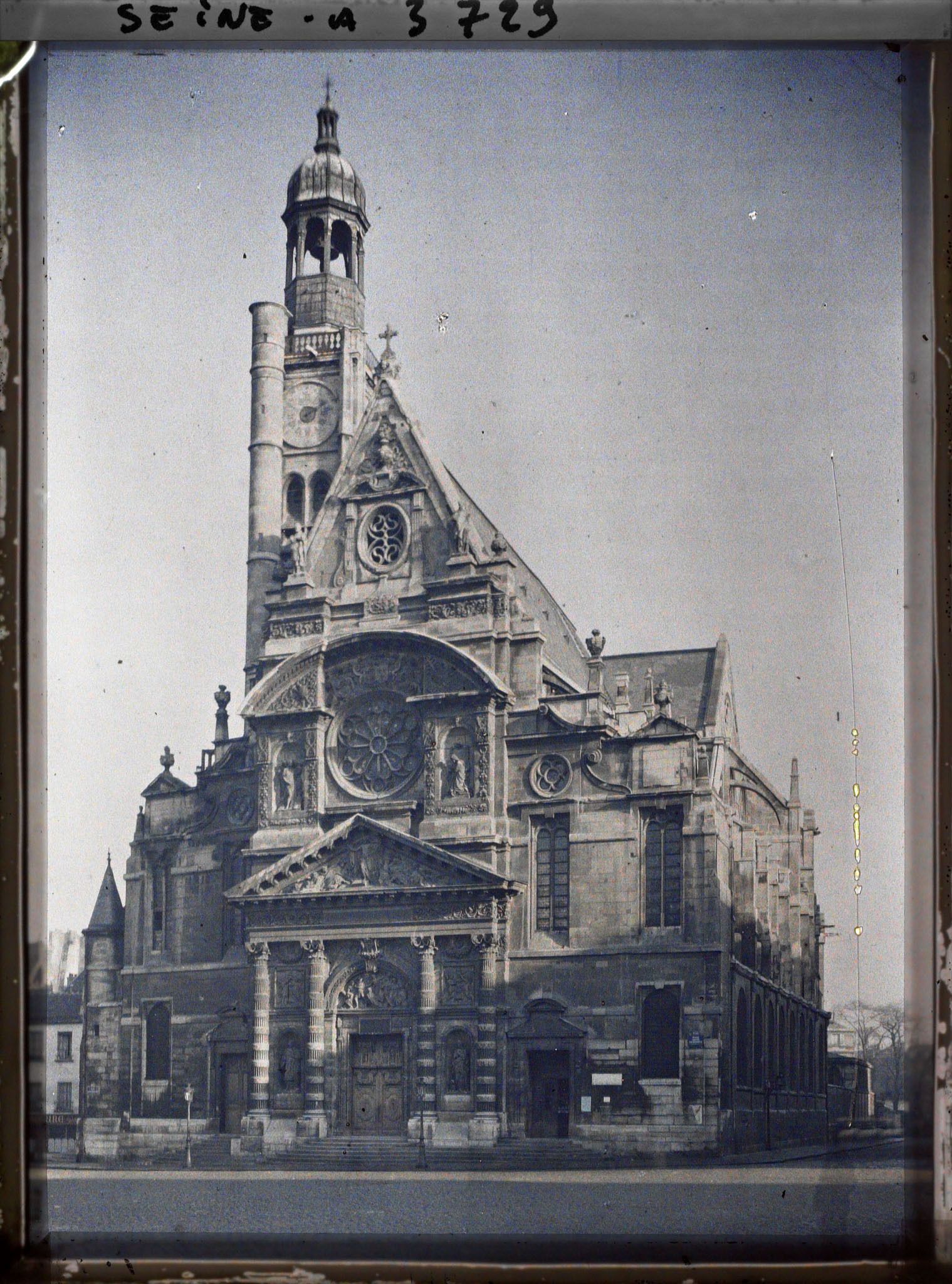 Image représentant L'église Saint-Etienne-du-Mont située place Sainte-Geneviève