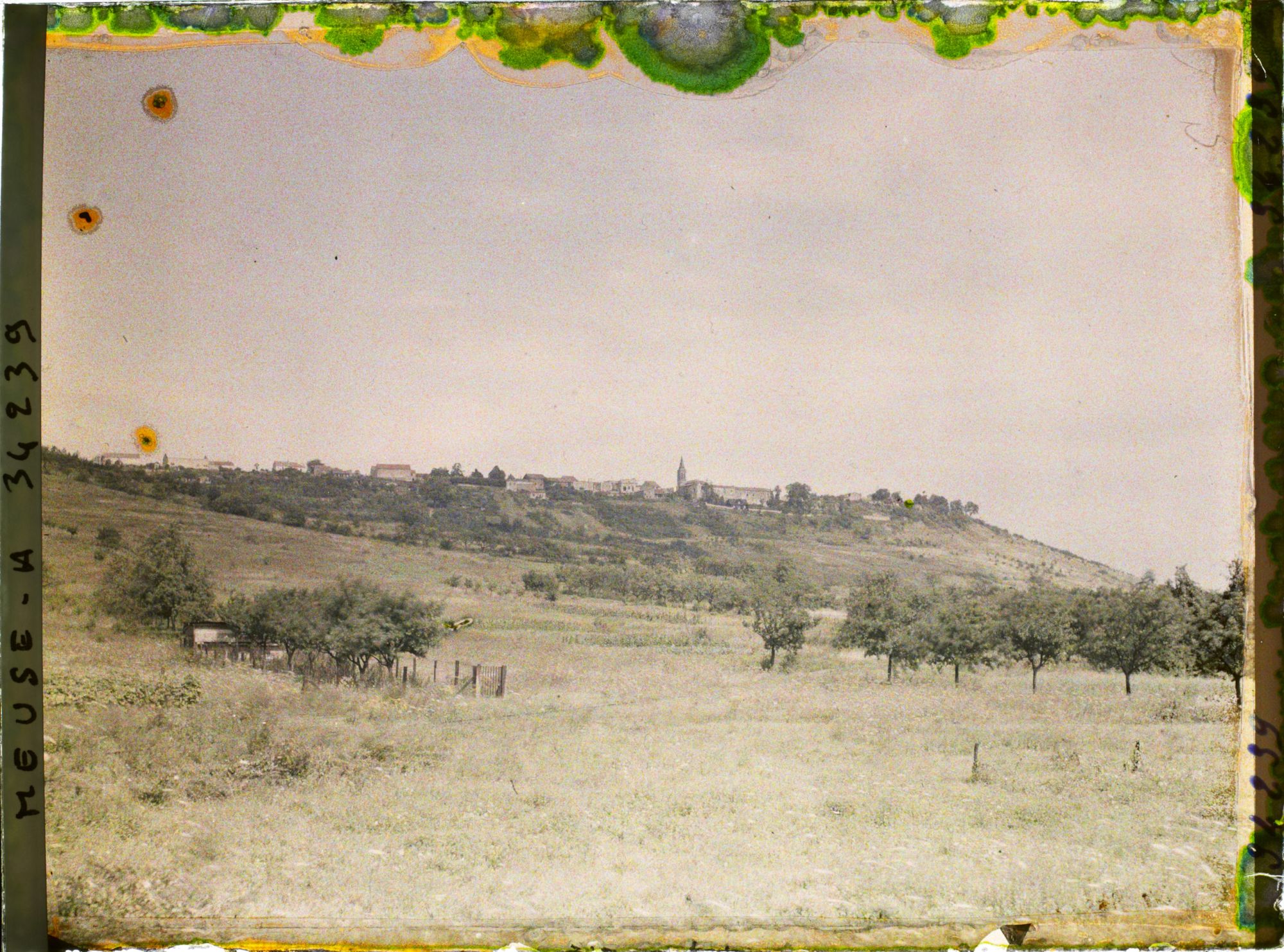 Image représentant France, Hattonchâtel, Le Village vu de Vigneules