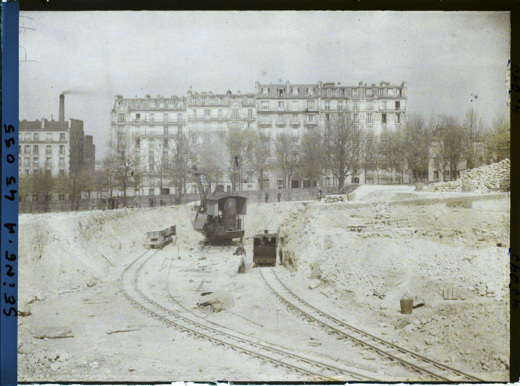Image représentant L'emplacement des anciennes fortifications à la porte de Versailles, boulevard Levebvre