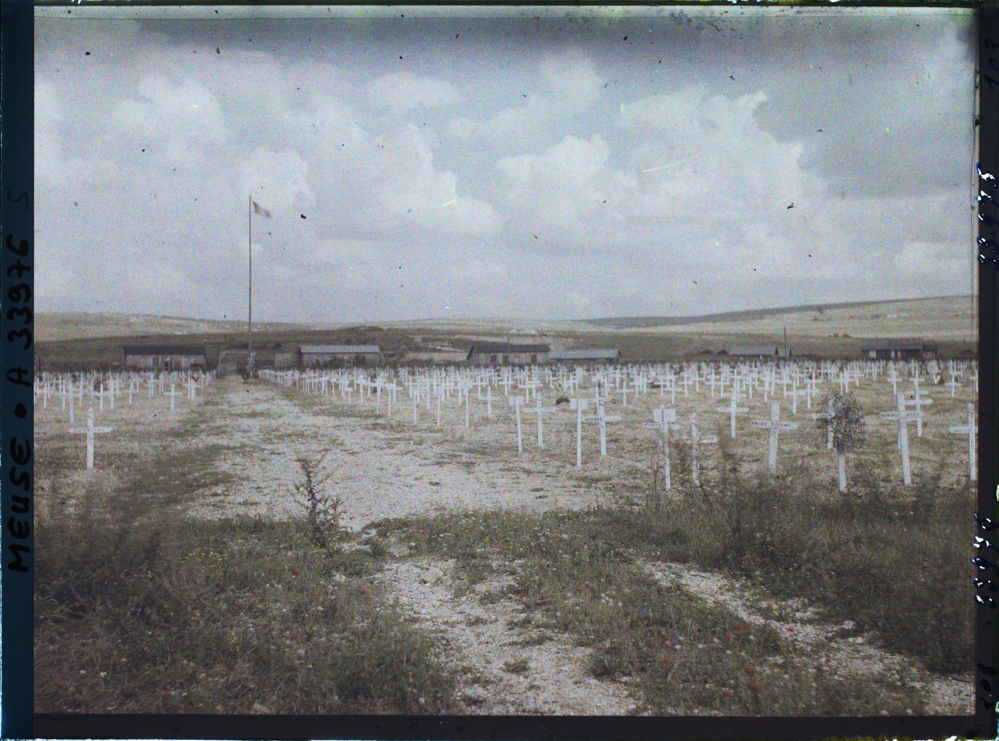 Image représentant France, Bras, Le Cimetière militaire