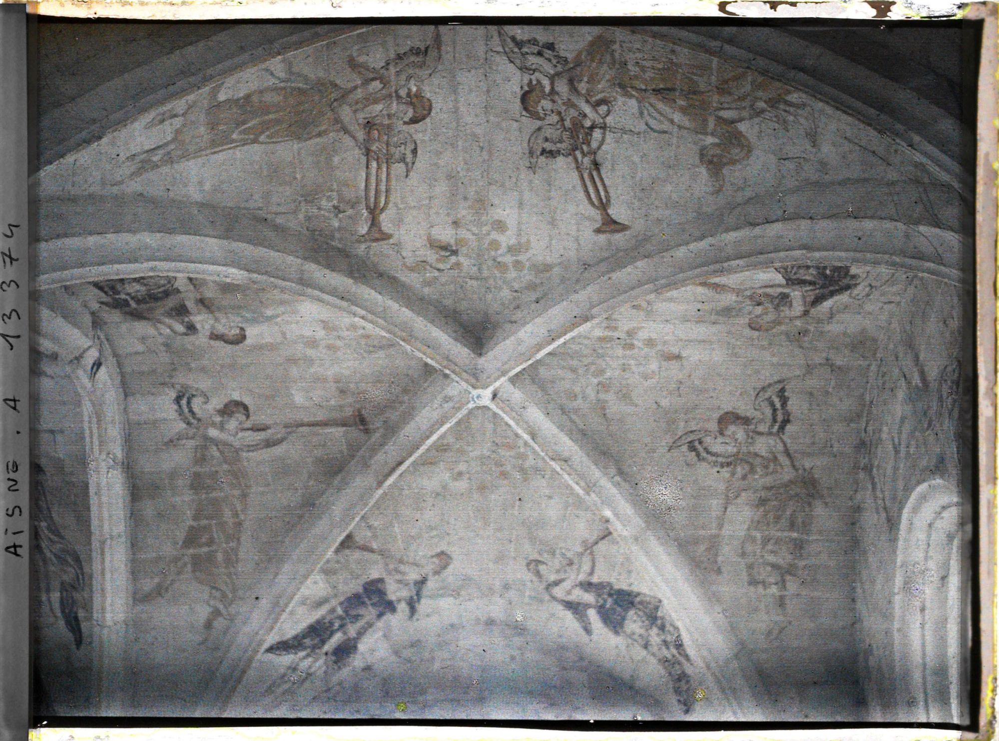 Image représentant France, Coucy la Ville, Fresques de l'Eglise datant du XVIe Siècle