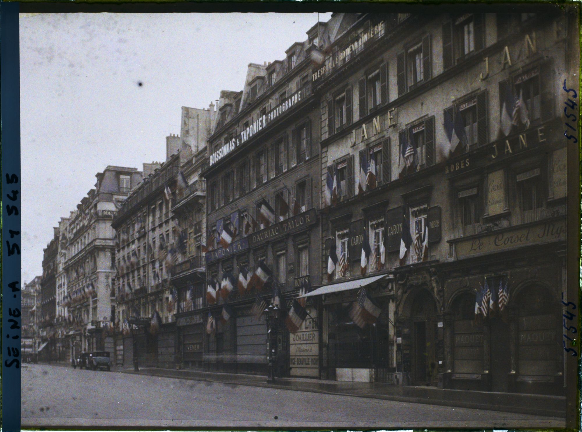 Image représentant Décorations rue de la Paix pour le 9ème congrès de la Légion Américaine (American Legion)
