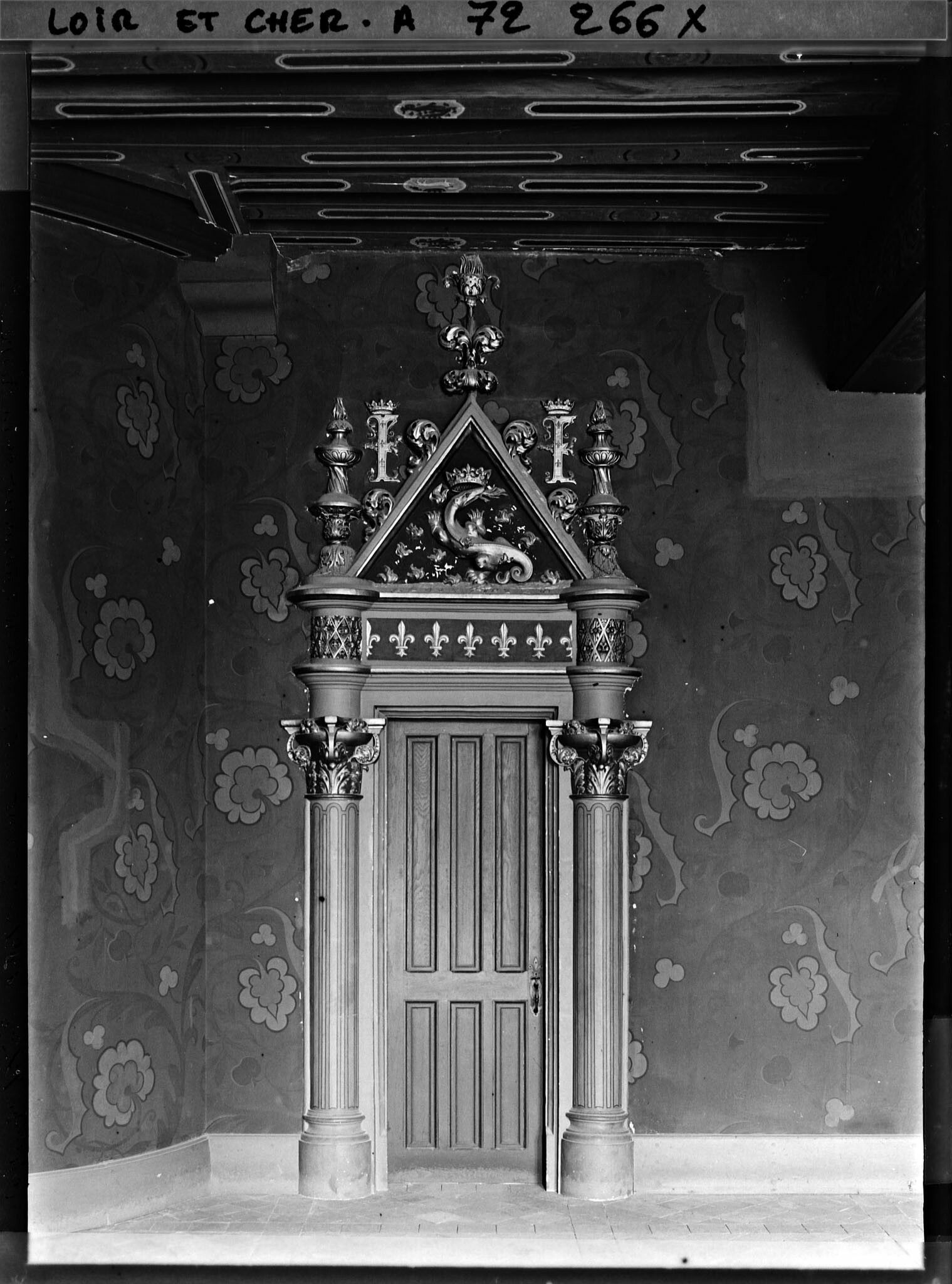 Image représentant Un des portes du château