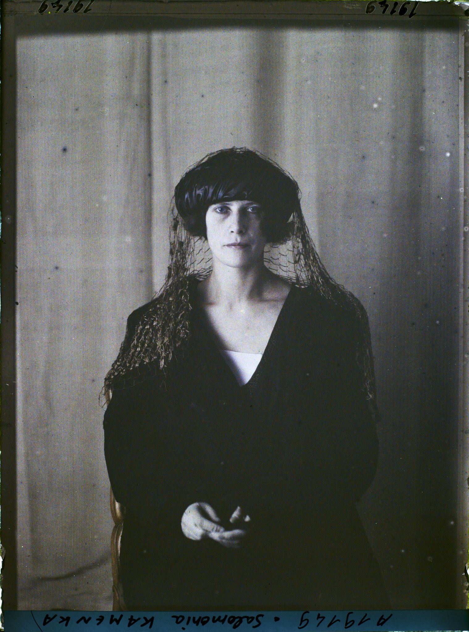 Image représentant https://musee-albert-kahn.s-museum.fr/home/NWQ2OTAwYzNmYjZlZTk1ZWQwODJmMjY4L2dlbmVyaWMtbm90aWNlLXRhYi9hdXRob3JpdHkvNjE3YTc5ZjVjZjhiODk2OGIzMzM3ZDIx/5d6900c3fb6ee95ed082f268/generic-notice-tab/authority/617a79ebcf8b8968b3337059 Madame Salomonia Kamenka