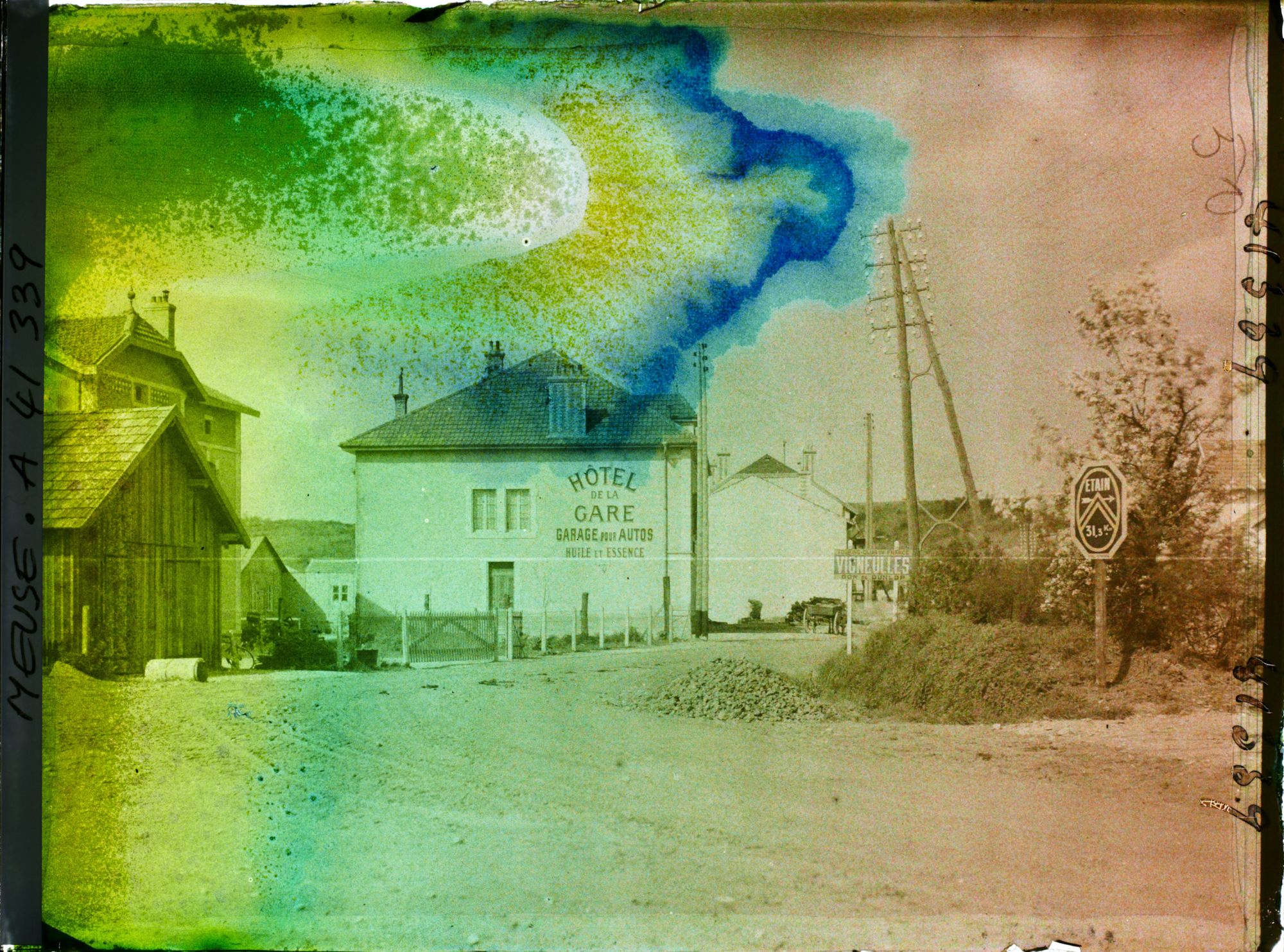 Image représentant France, Vigneulles, Entrée du Village