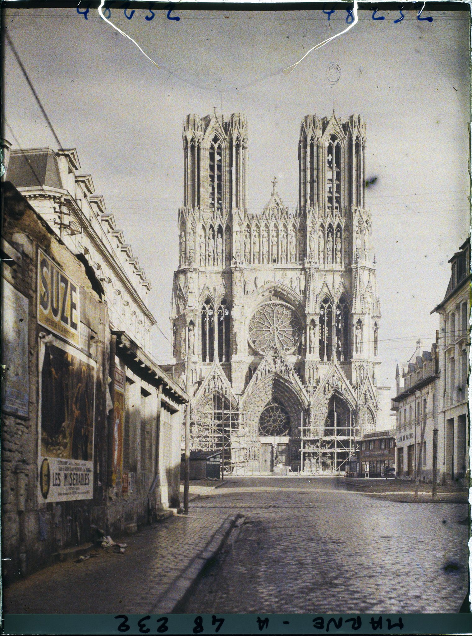 Image représentant France, Reims, Façade de la Cathédrale (plus petit)
