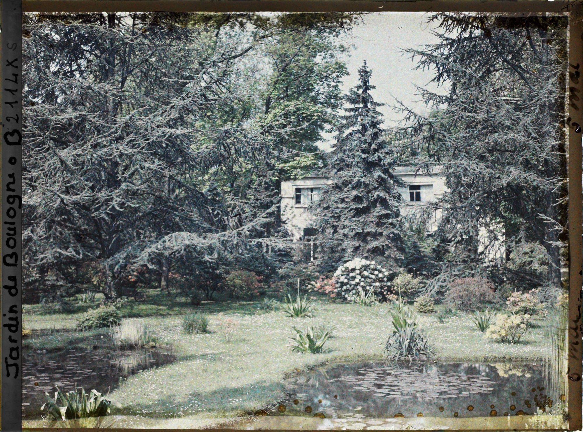 Image représentant Les étangs du marais et le laboratoire photo