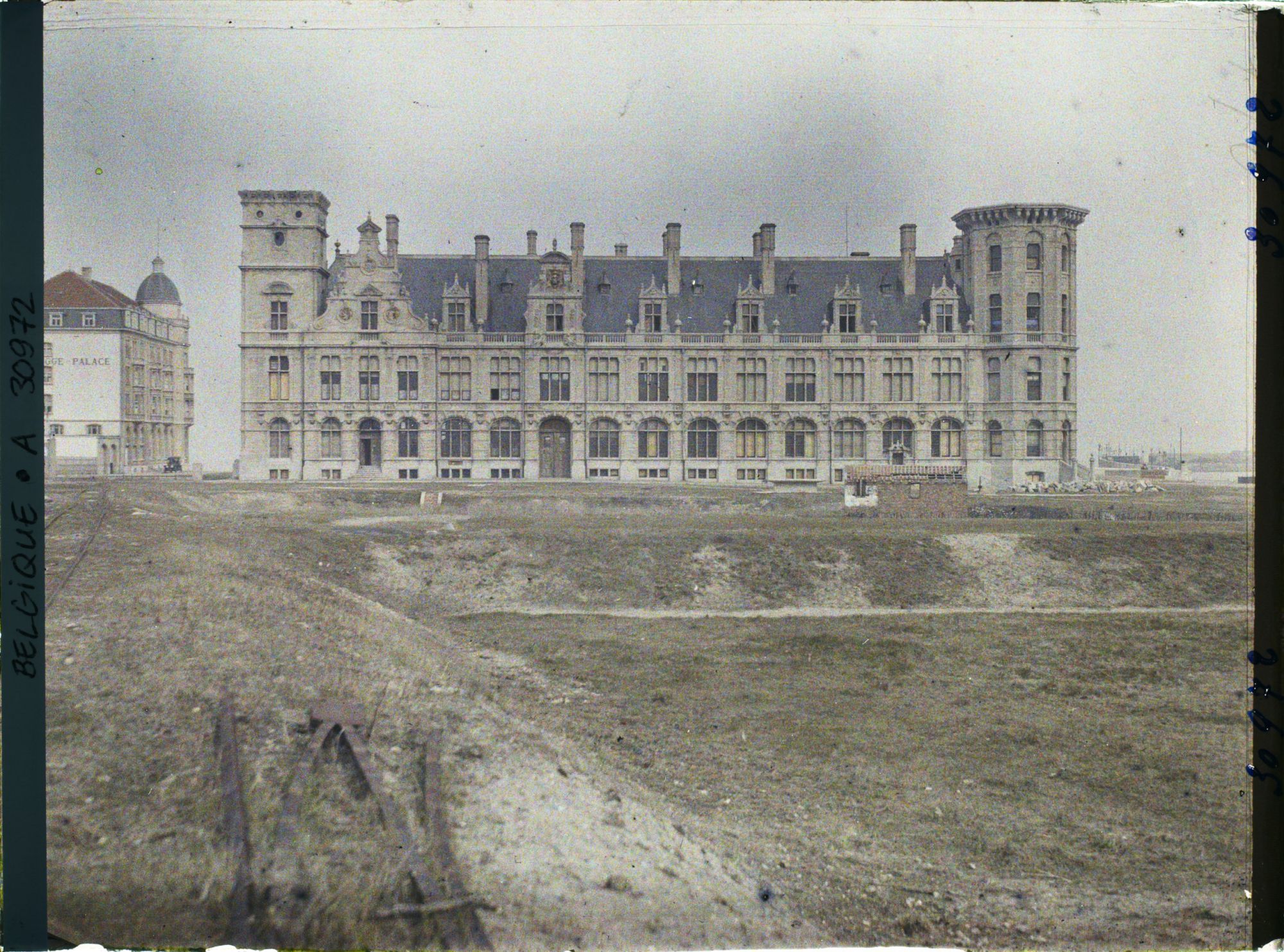Image représentant Belgique, Zeebrugge, Bâtiment du Poste de la Douane et du Pilotage