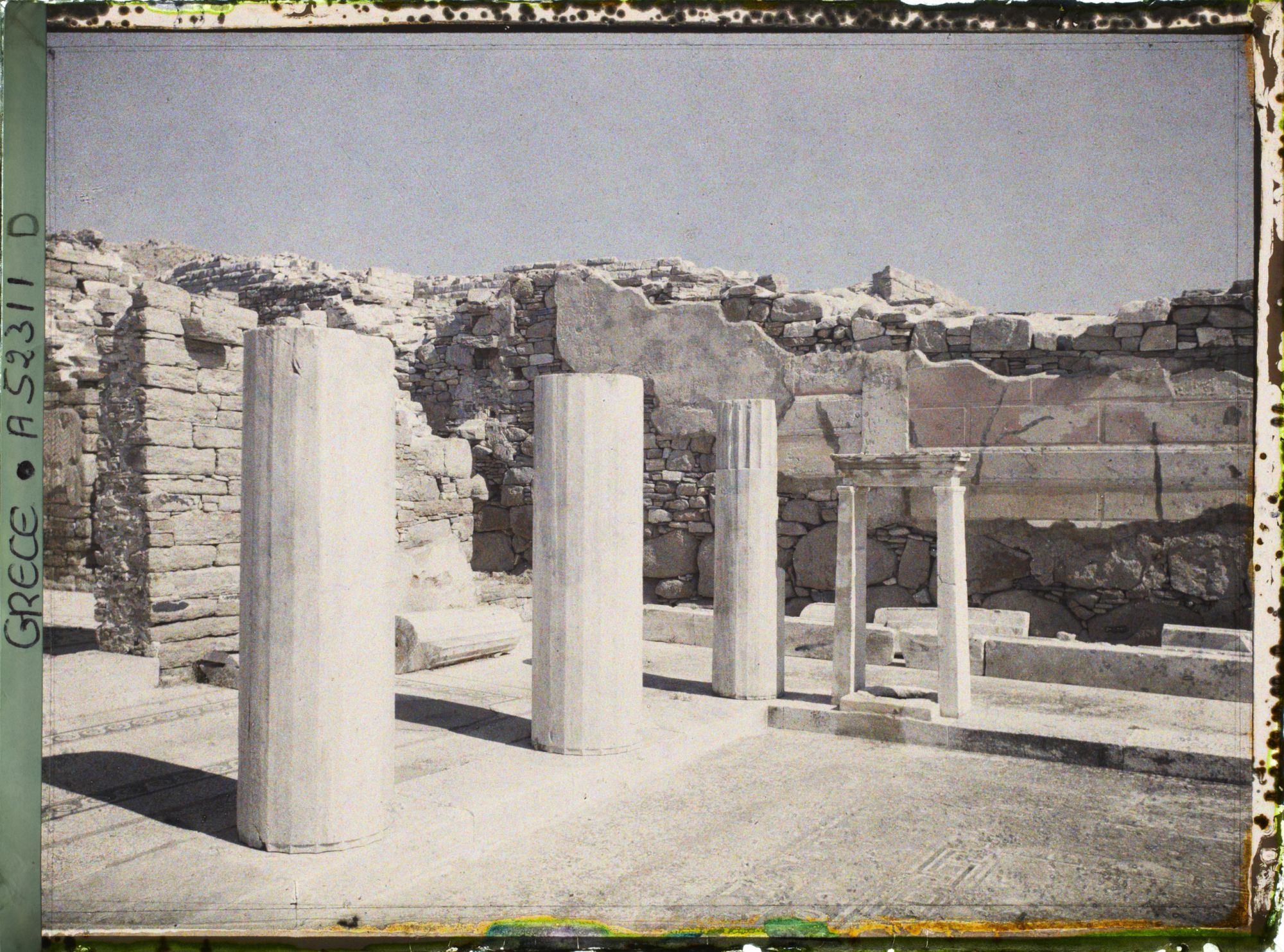 Image représentant La Cour de la Maison du Trident