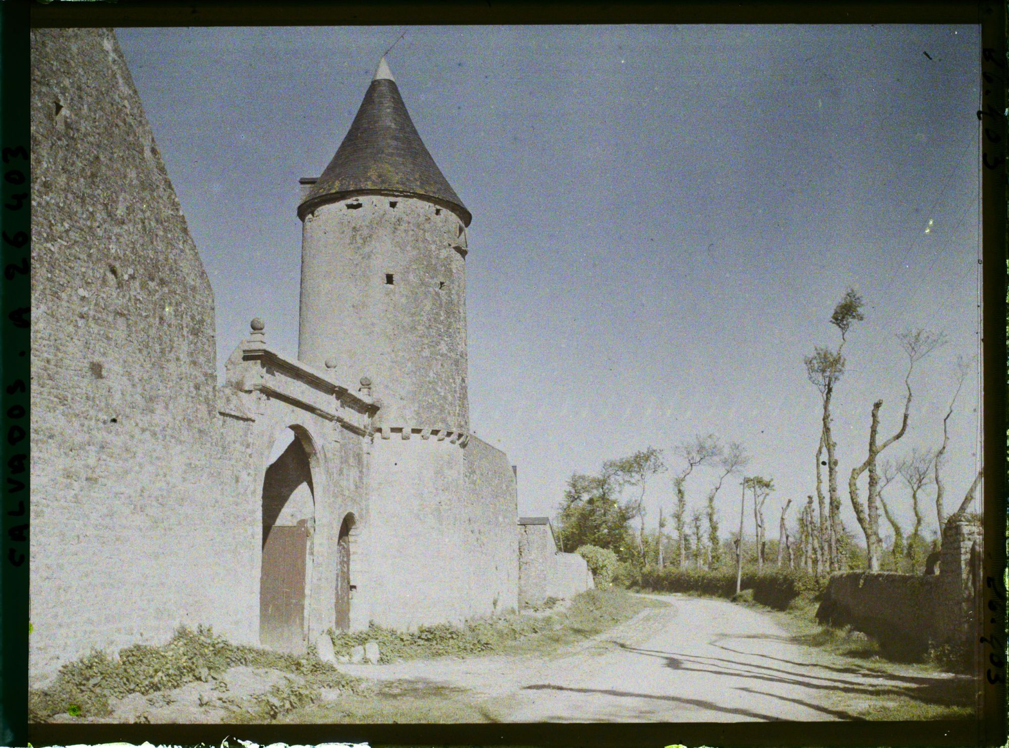 Image représentant L'entrée du château