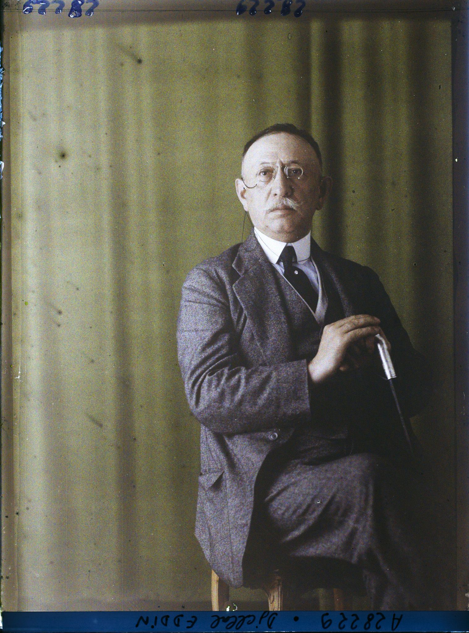 Image représentant https://musee-albert-kahn.s-museum.fr/home/NWQ2OTAwYzNmYjZlZTk1ZWQwODJmMjY4L2dlbmVyaWMtbm90aWNlLXRhYi9hdXRob3JpdHkvNjE3YTc5ZjVjZjhiODk2OGIzMzM3ZDIx/5d6900c3fb6ee95ed082f268/generic-notice-tab/authority/617a79ebcf8b8968b3336bc6 Djella Eddin